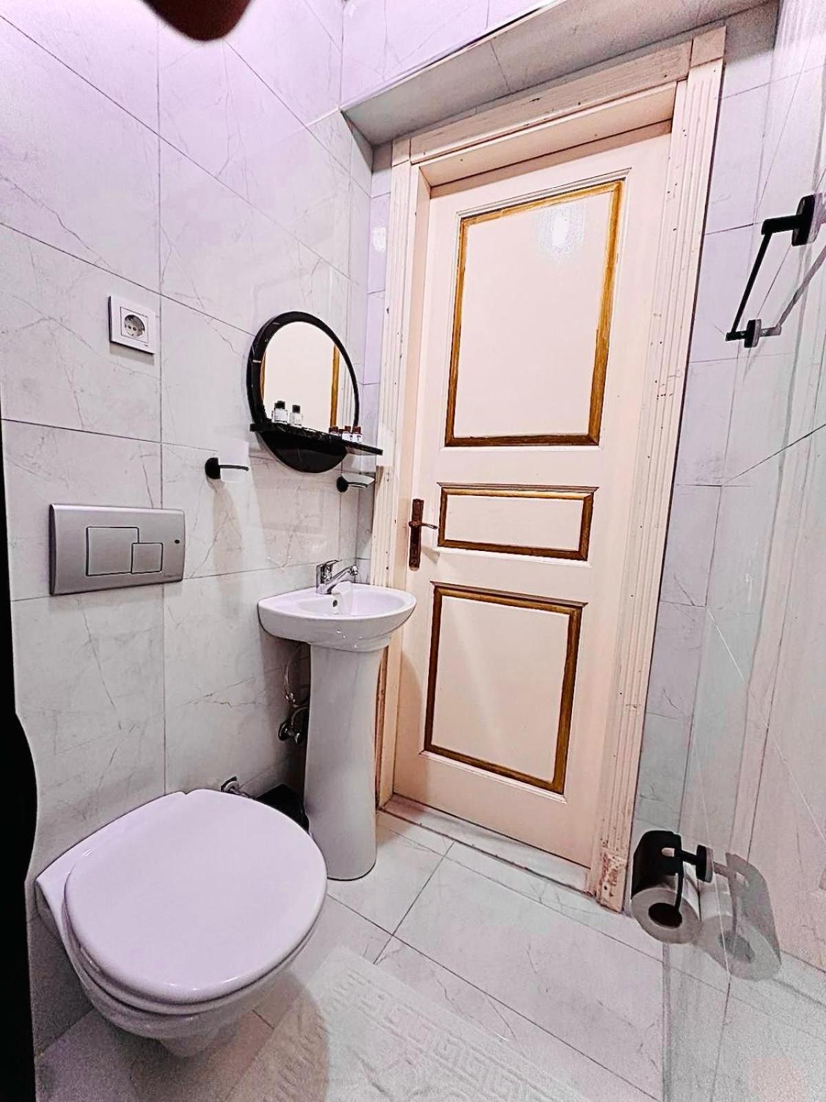 Alhambra Aparthotel