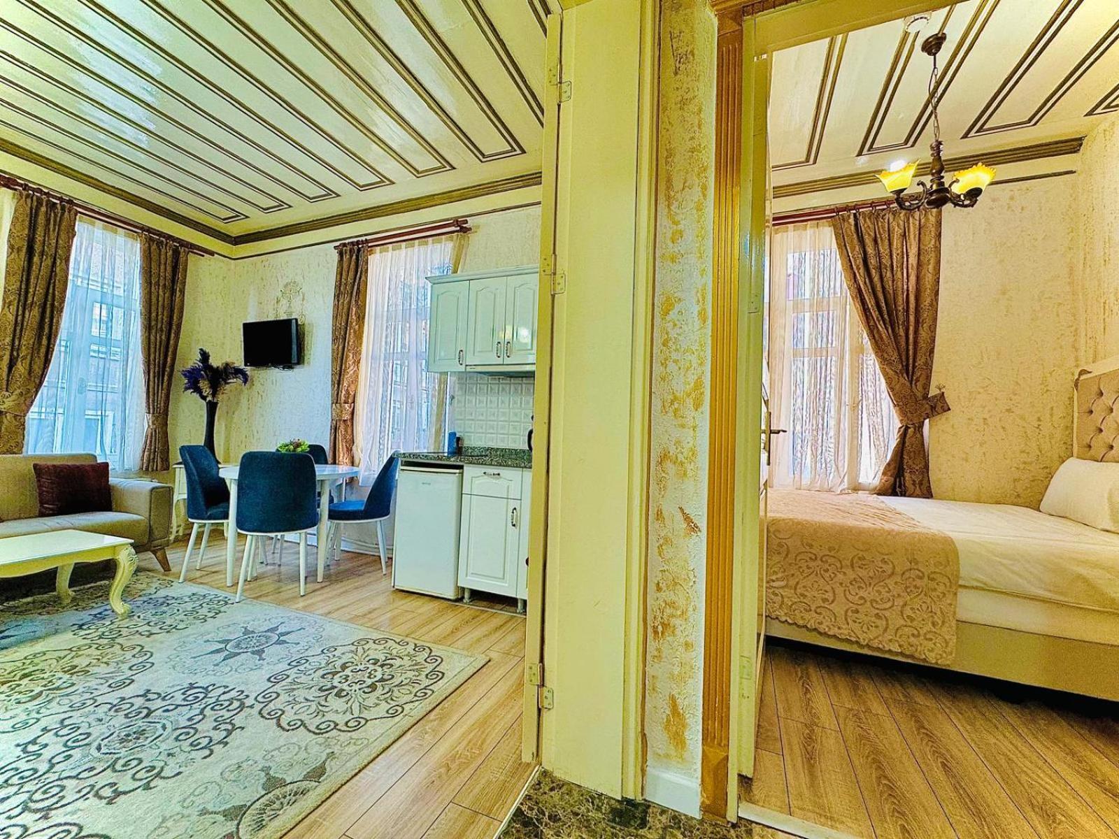 Aparthotel Alhambra 3*