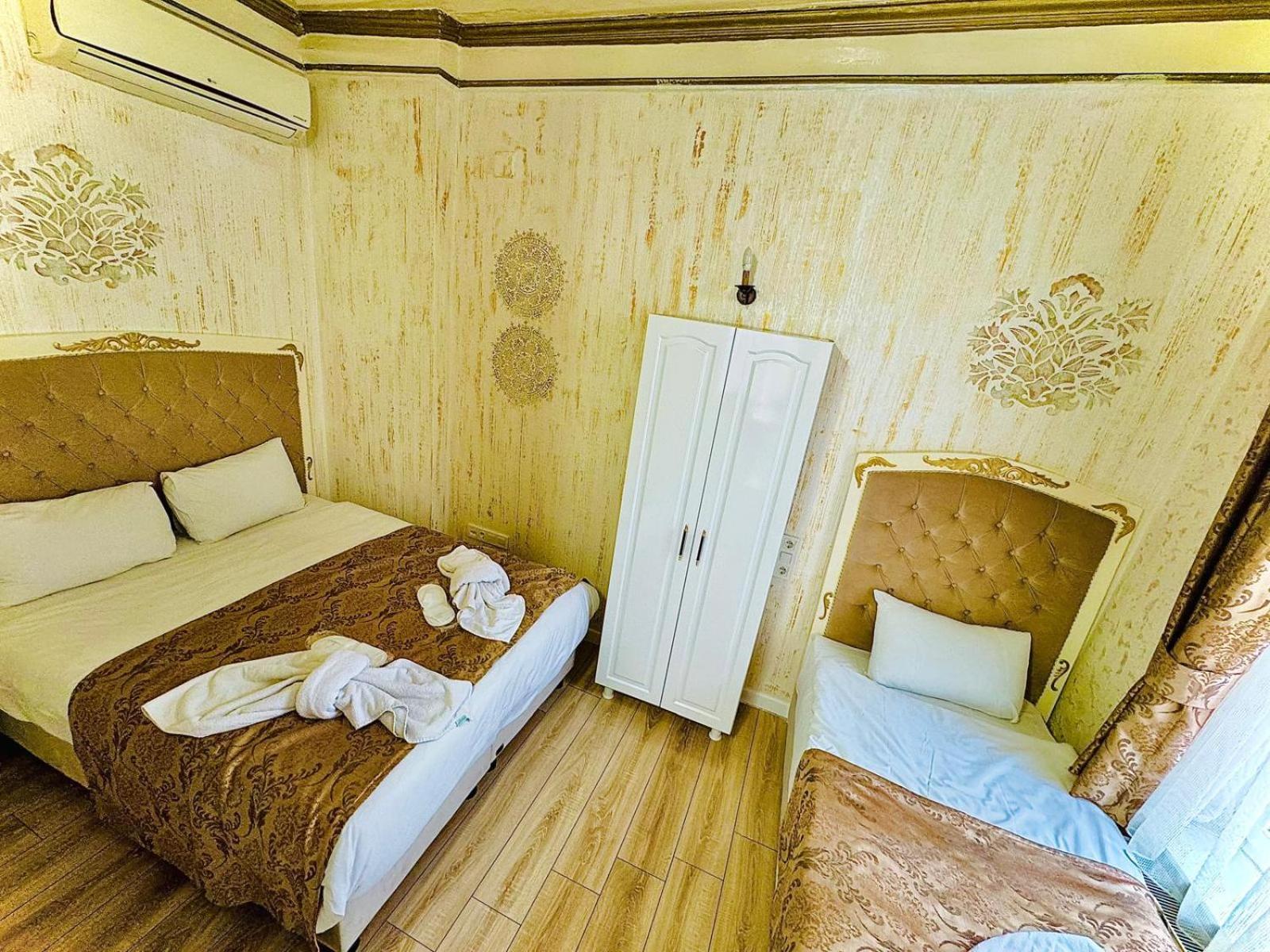 Alhambra Aparthotel 3*