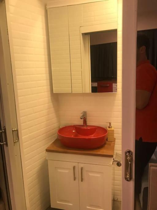 Beautiful,tiny In The Heart Of Nisantasi Apartment