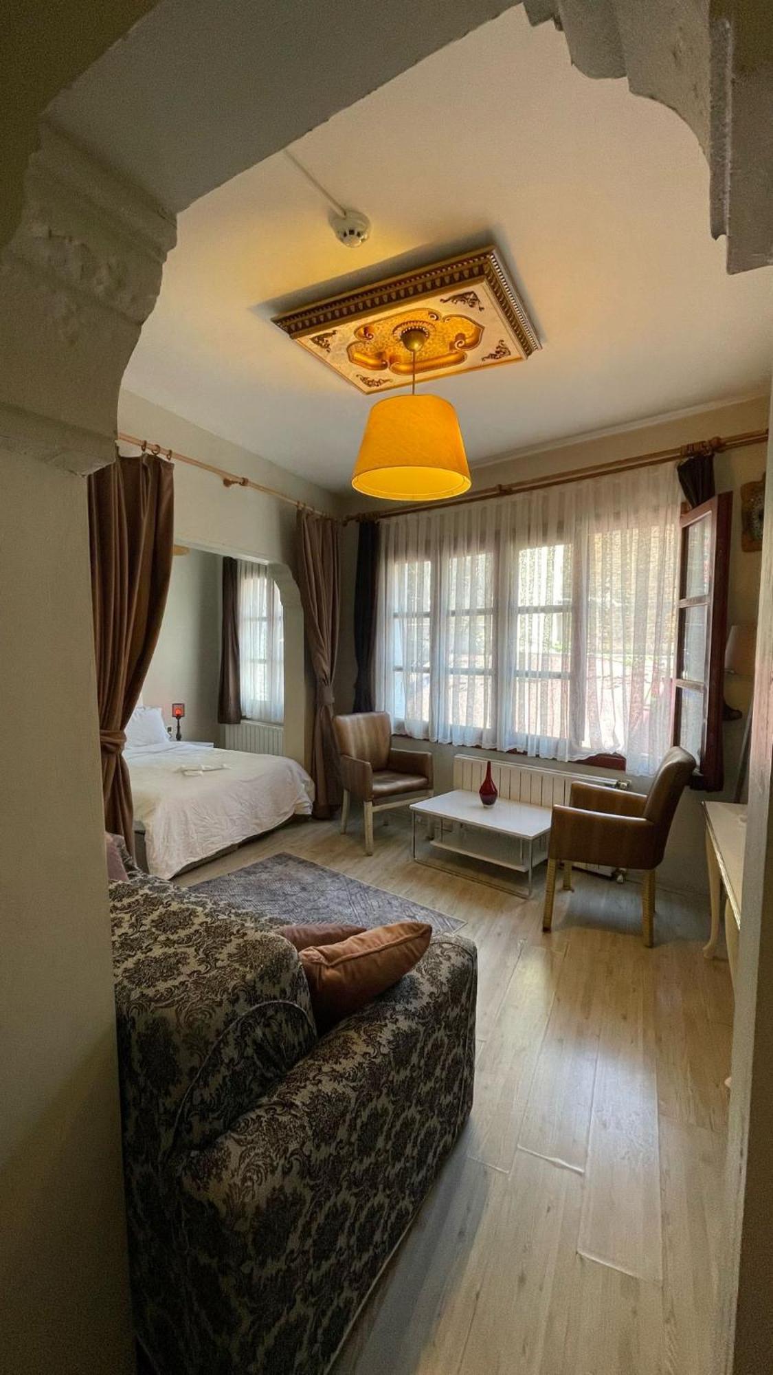 Chez Bore Hotel