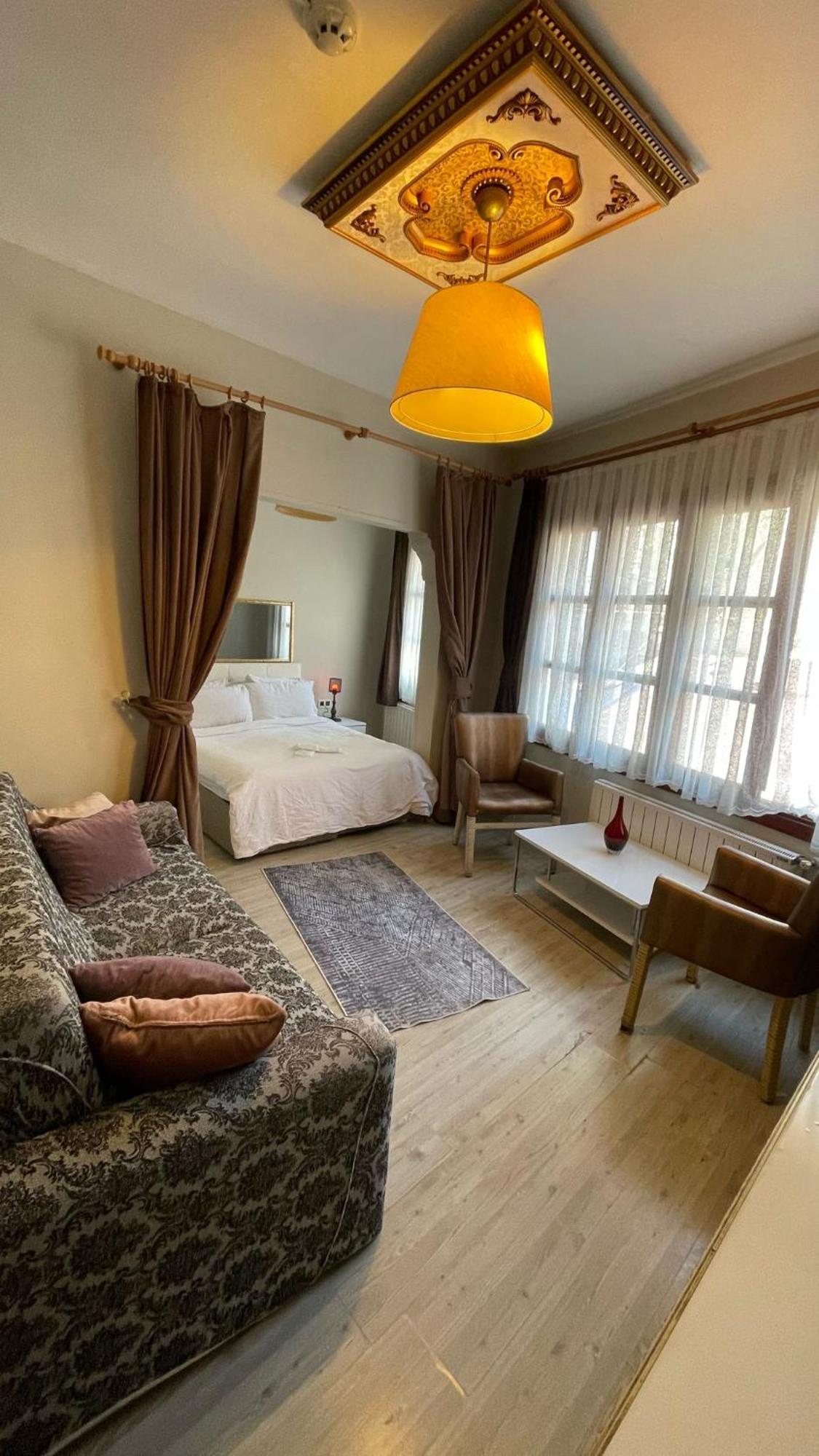 Chez Bore 3*