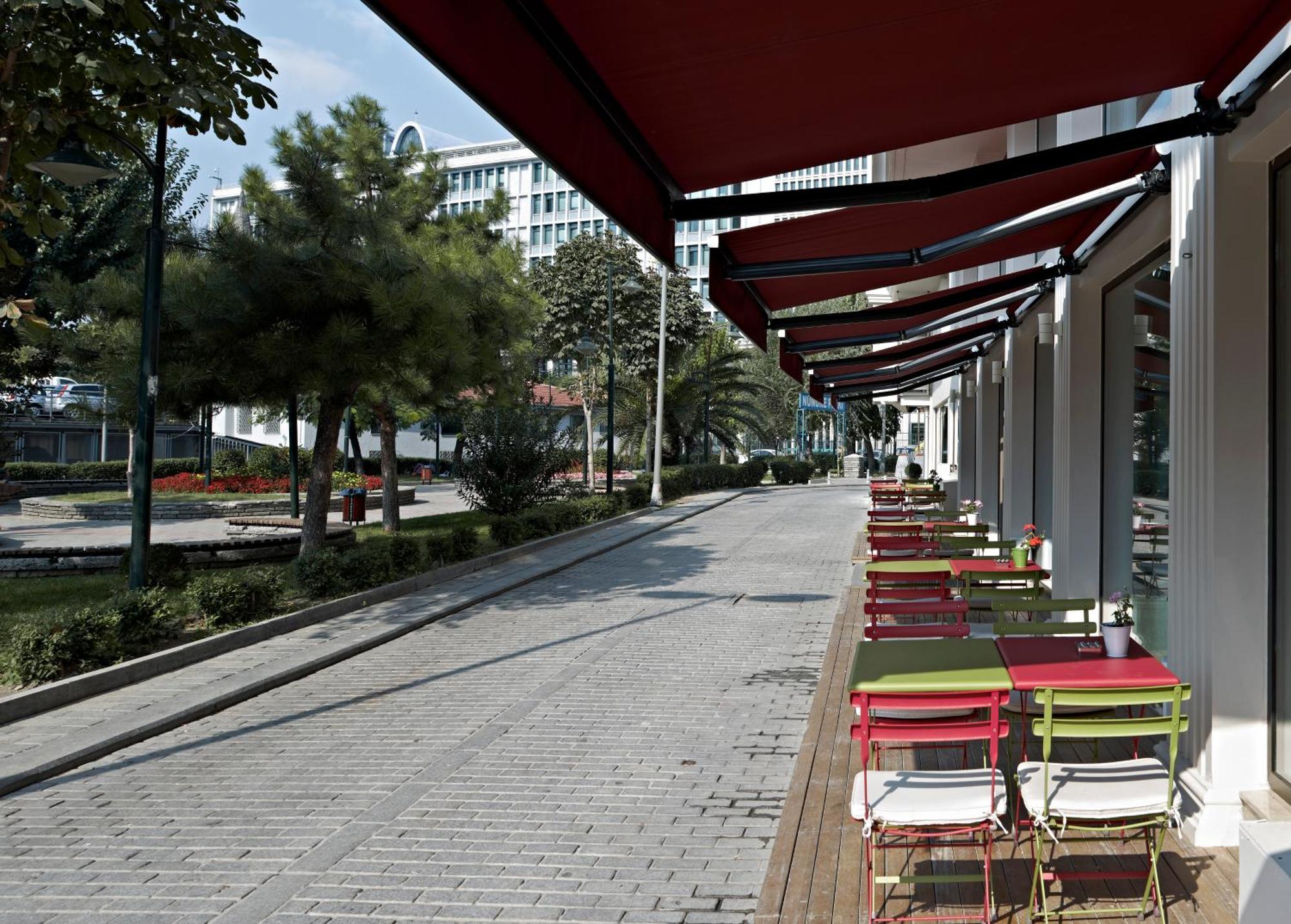 Hotel Ramada By Wyndham Grand Bazaar