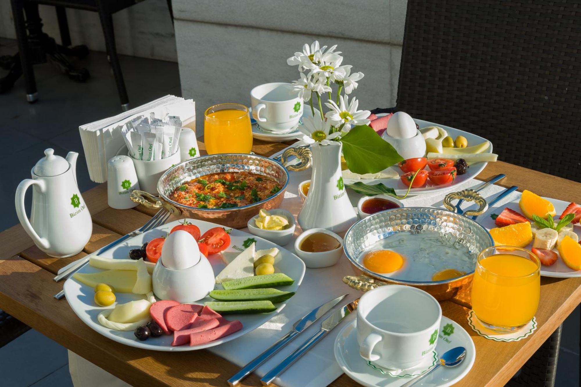 Otel Bizim