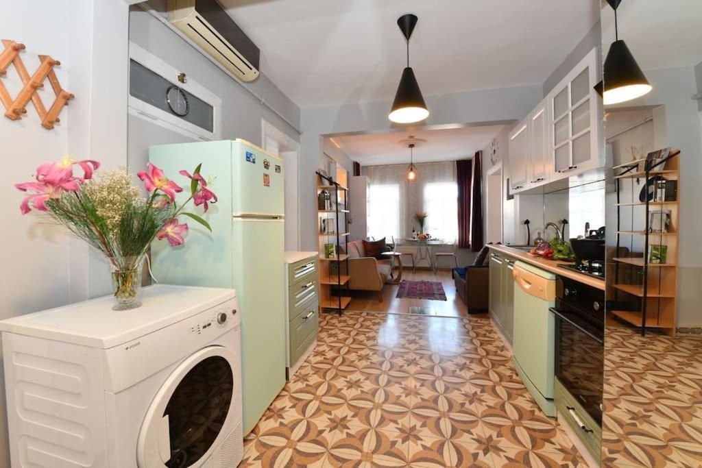 Apartment Taksim Fish Market Down Town Heart Of Beyoglu