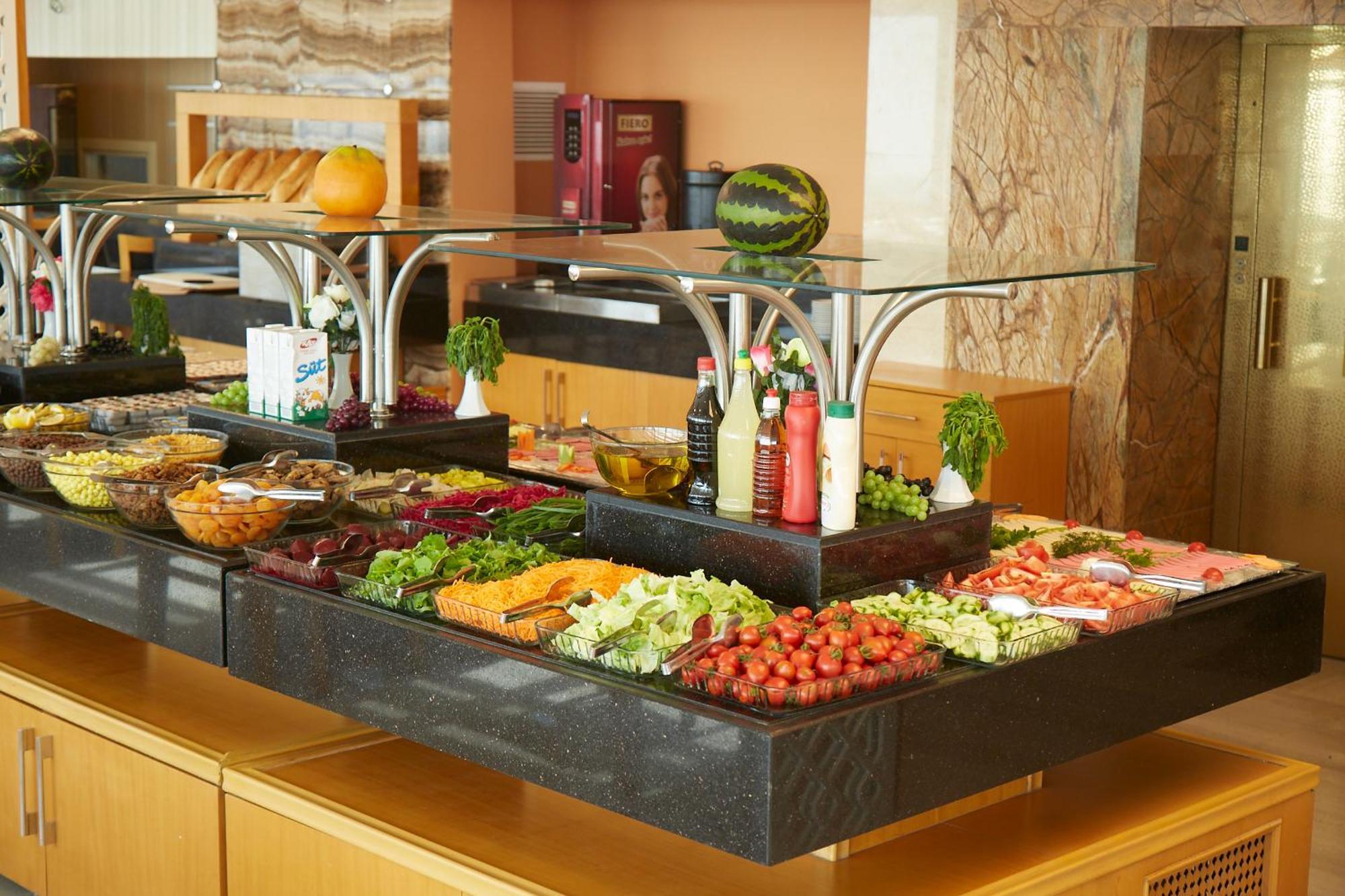 Hotel Ilkbal Deluxe &spa
