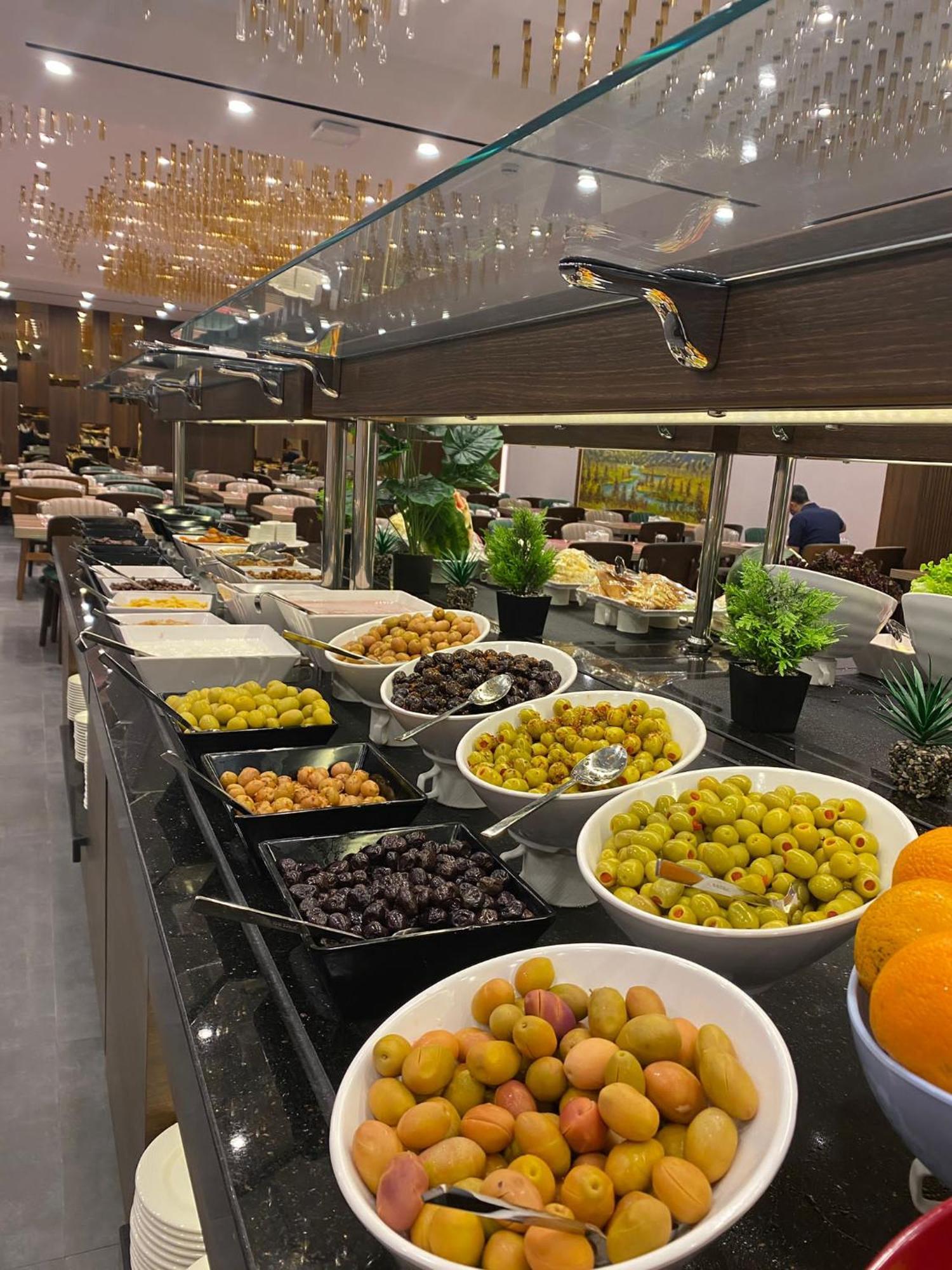 Ramada By Wyndham Umraniye Hotel *