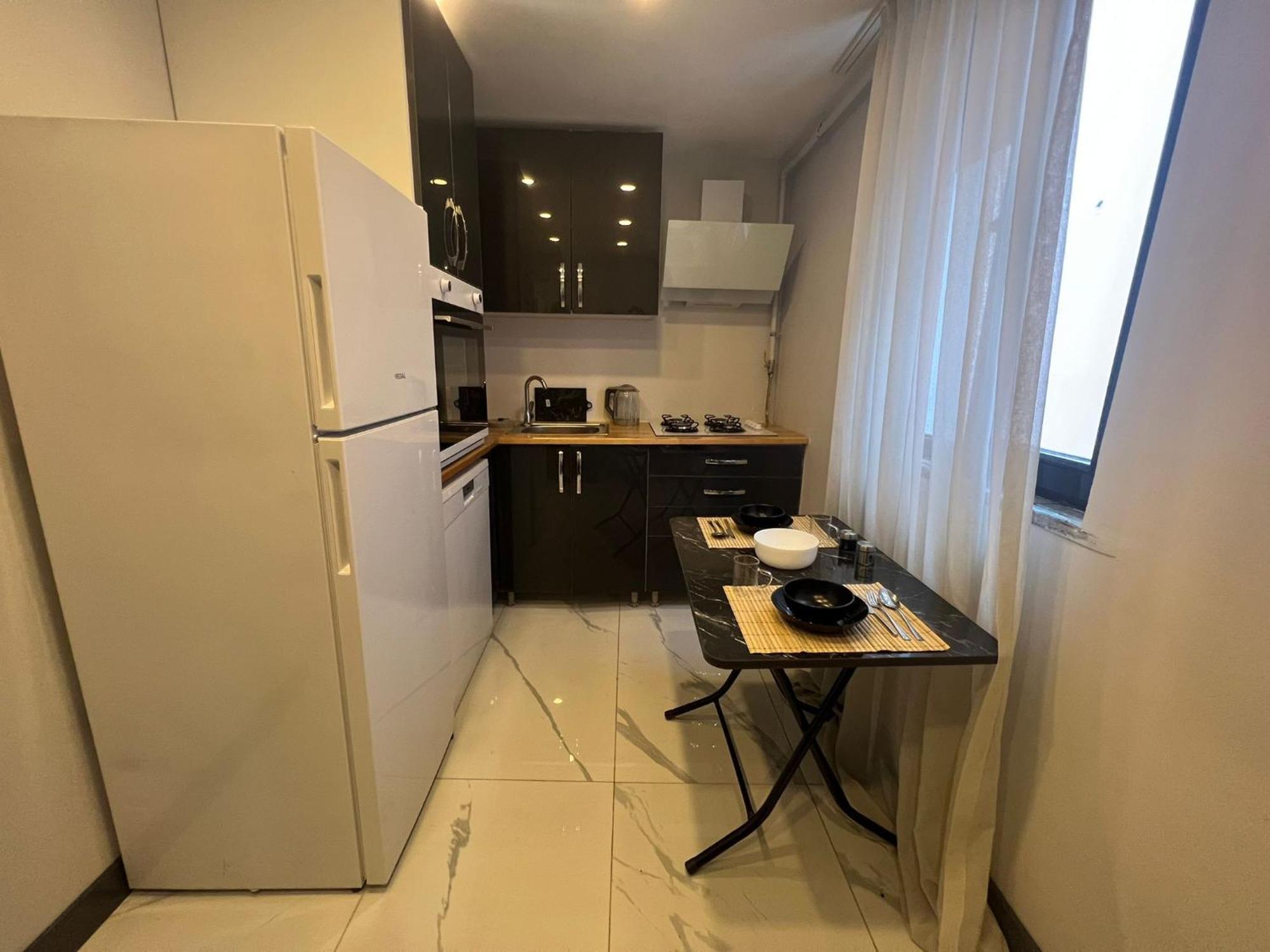 Apartment Fatihte Ulasima Yakin 3+1 *