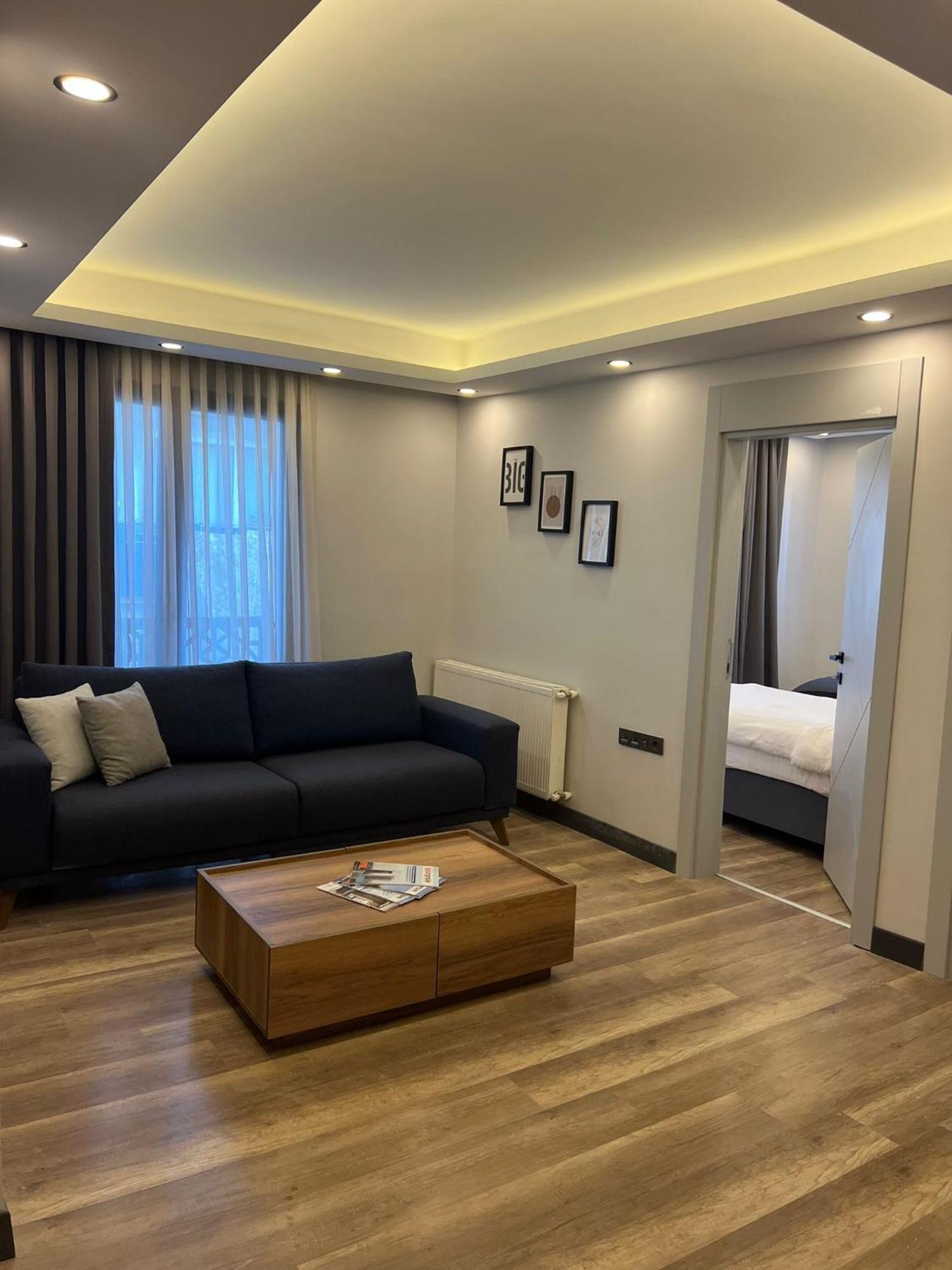 Fatihte Ulasima Yakin 3+1 Apartment Istanbul