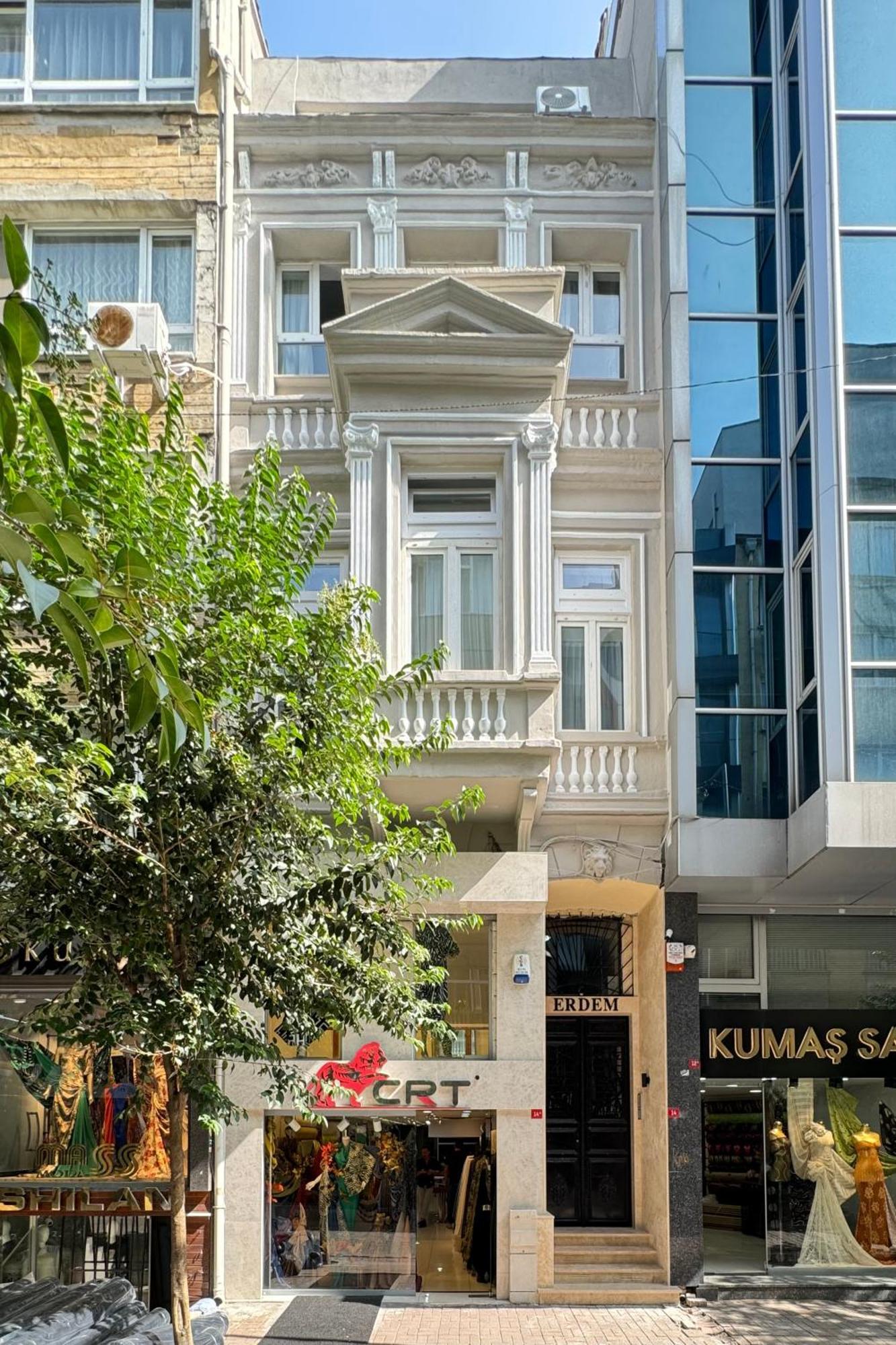 Erdem Istanbul