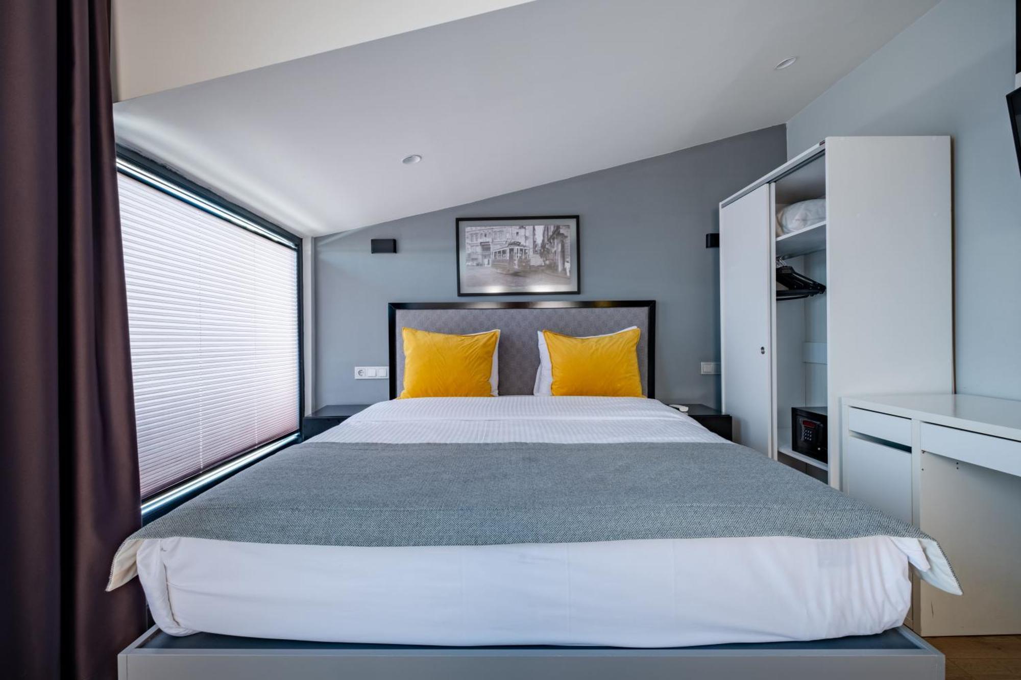 Hotel The Row Taksim