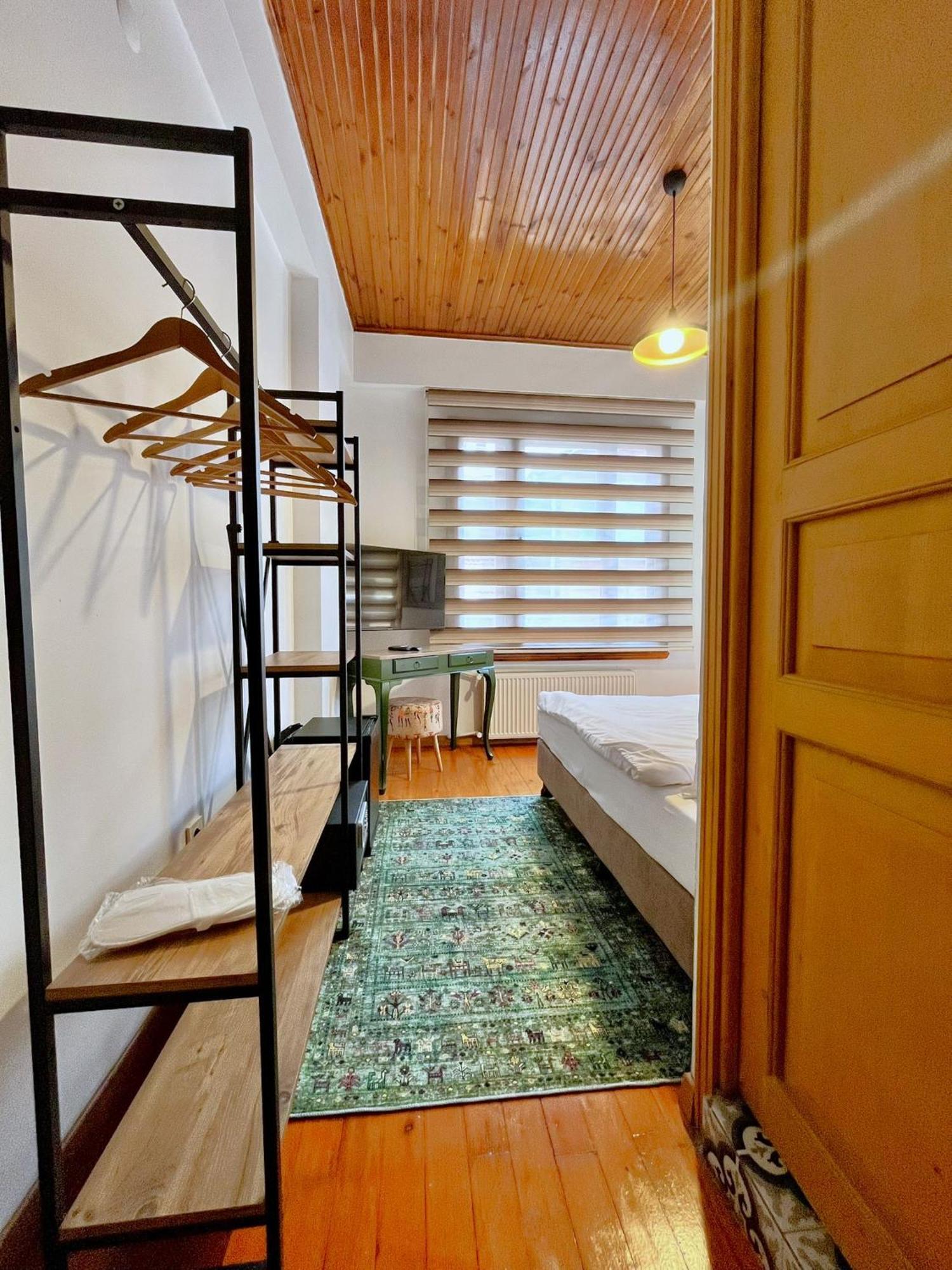 Dimora Kadikoey Hotel *