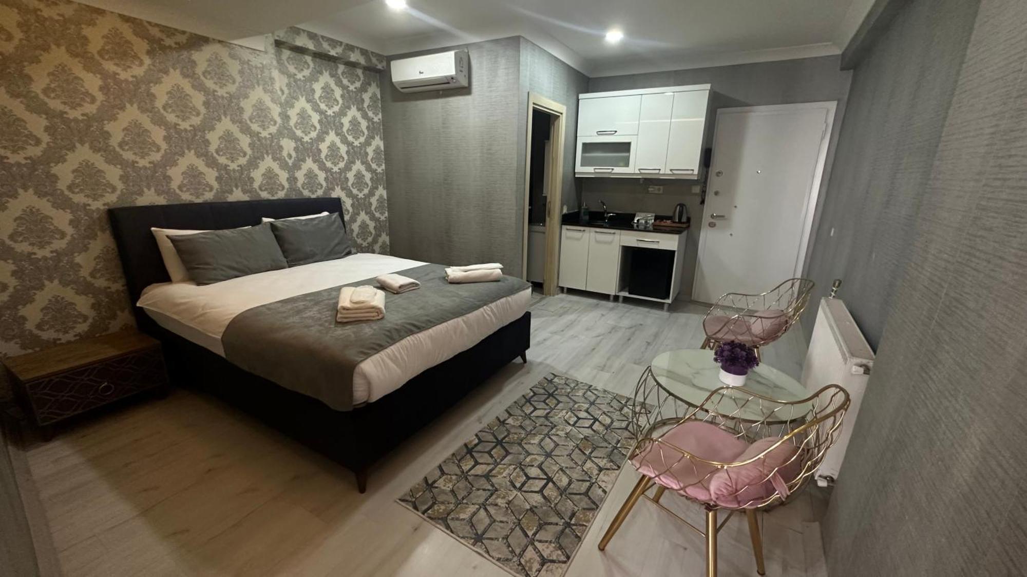 Aparthotel Taksim Royal & *
