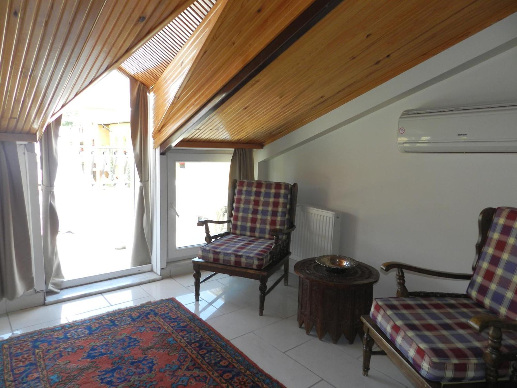 Berk - Grandma's House Istambul