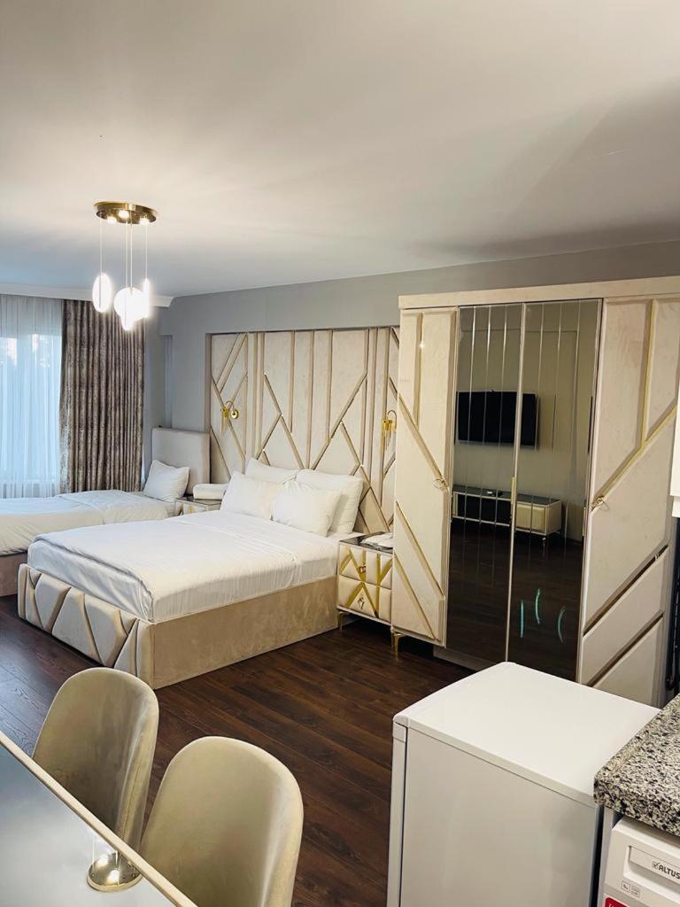 Aymira Aparthotel