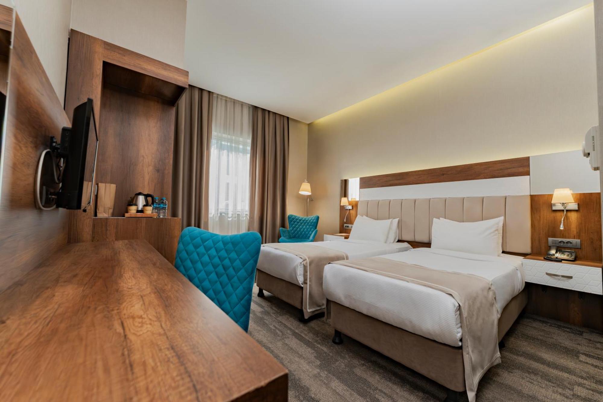 Hotel Vespia 4*