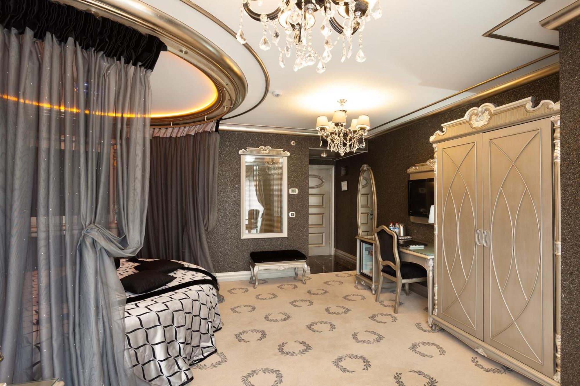 Hotel Ottoman's Life S Class