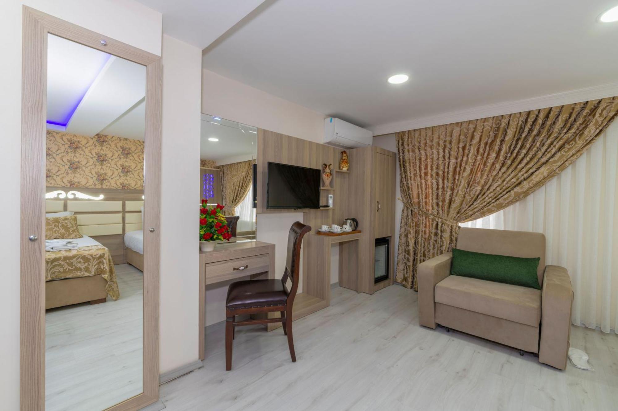 Hotel Raimond 3*