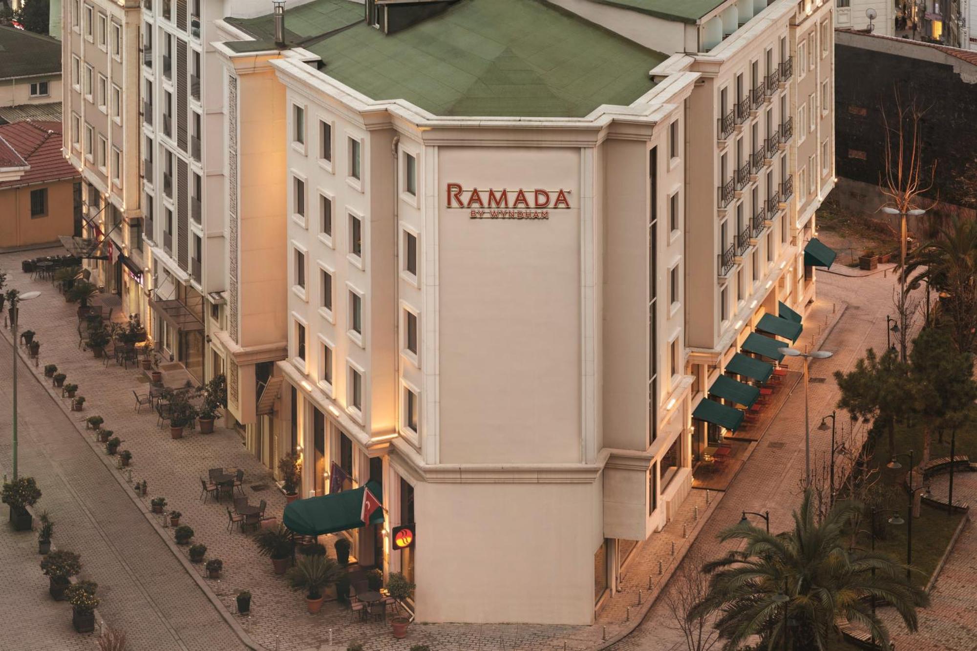 Hotel Ramada By Wyndham Grand Bazaar