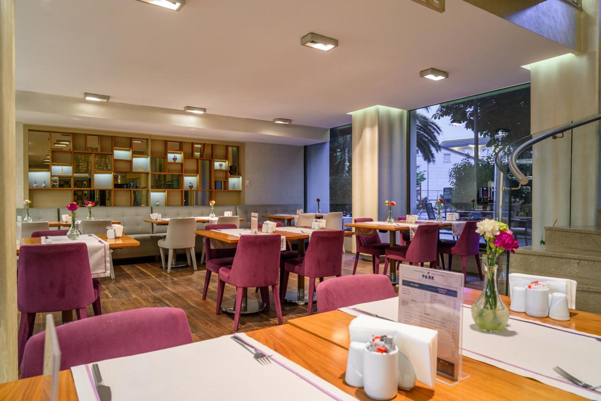 Hotel Ramada By Wyndham Grand Bazaar