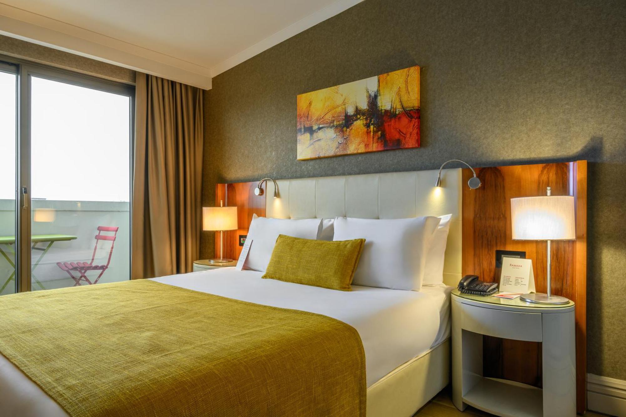 Hotel Ramada By Wyndham Grand Bazaar 4*