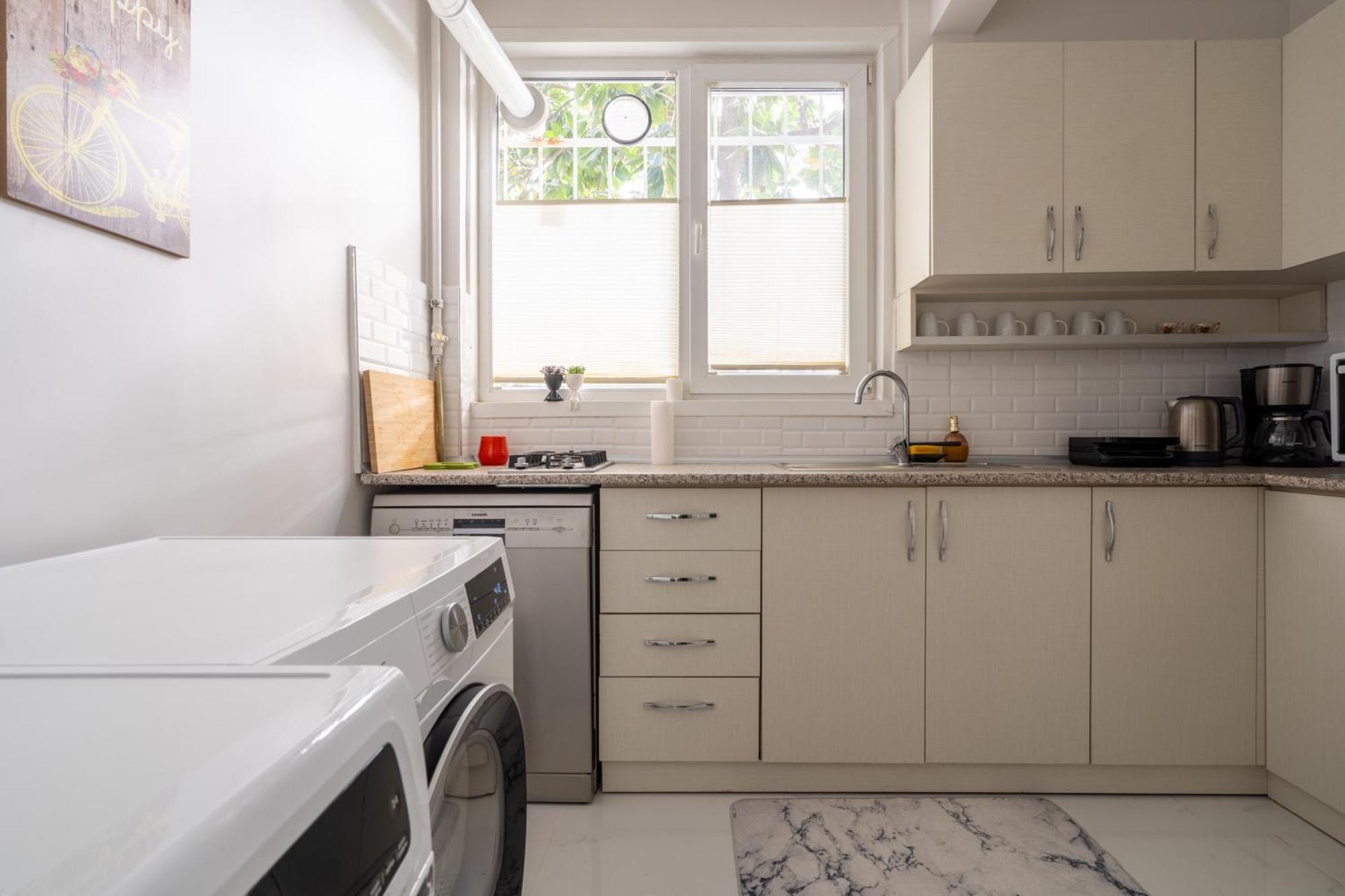 Apartamento Your Oasis In Lively Moda, Near Sea Istambul