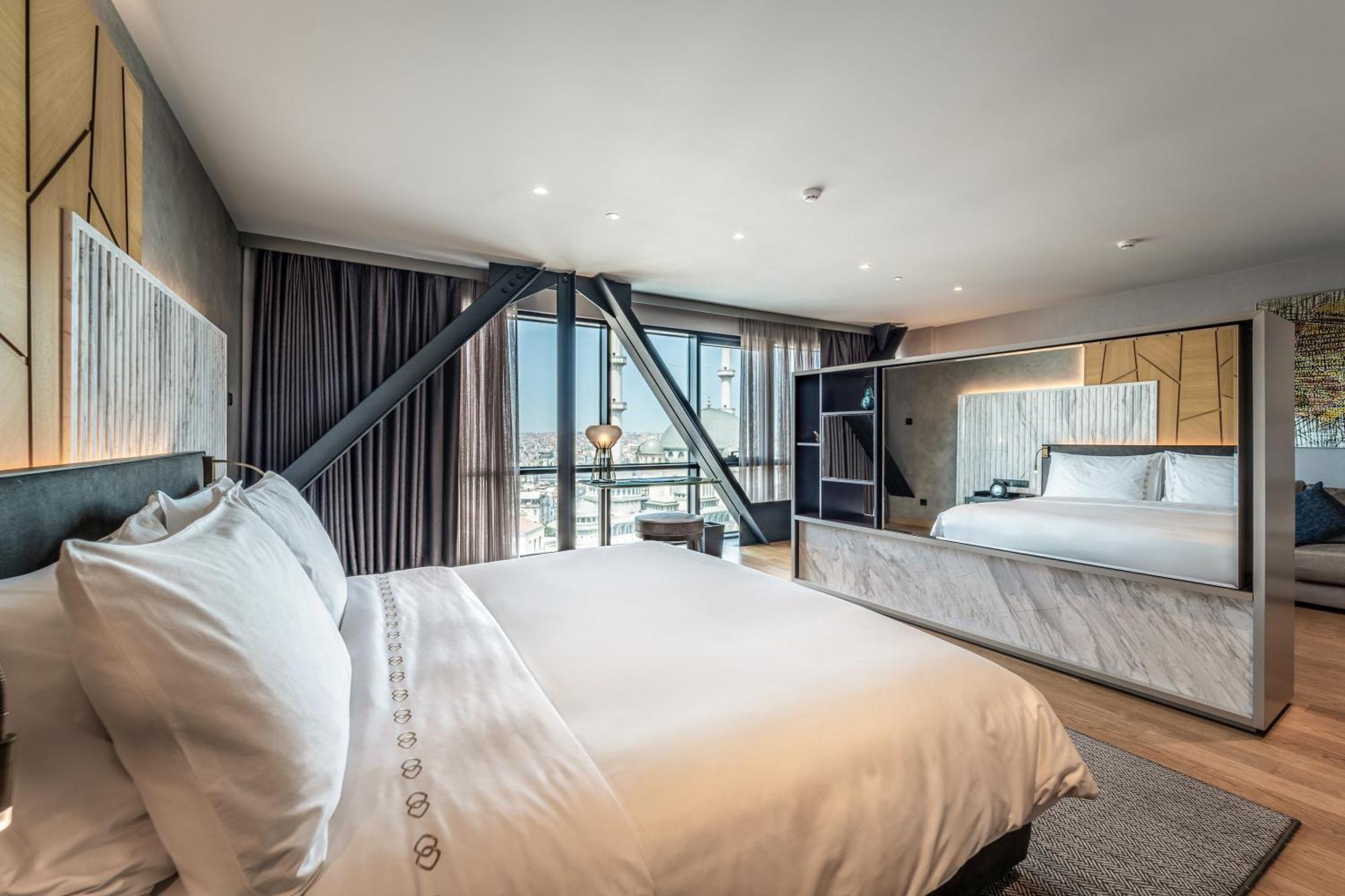 Sofitel Taksim 5*