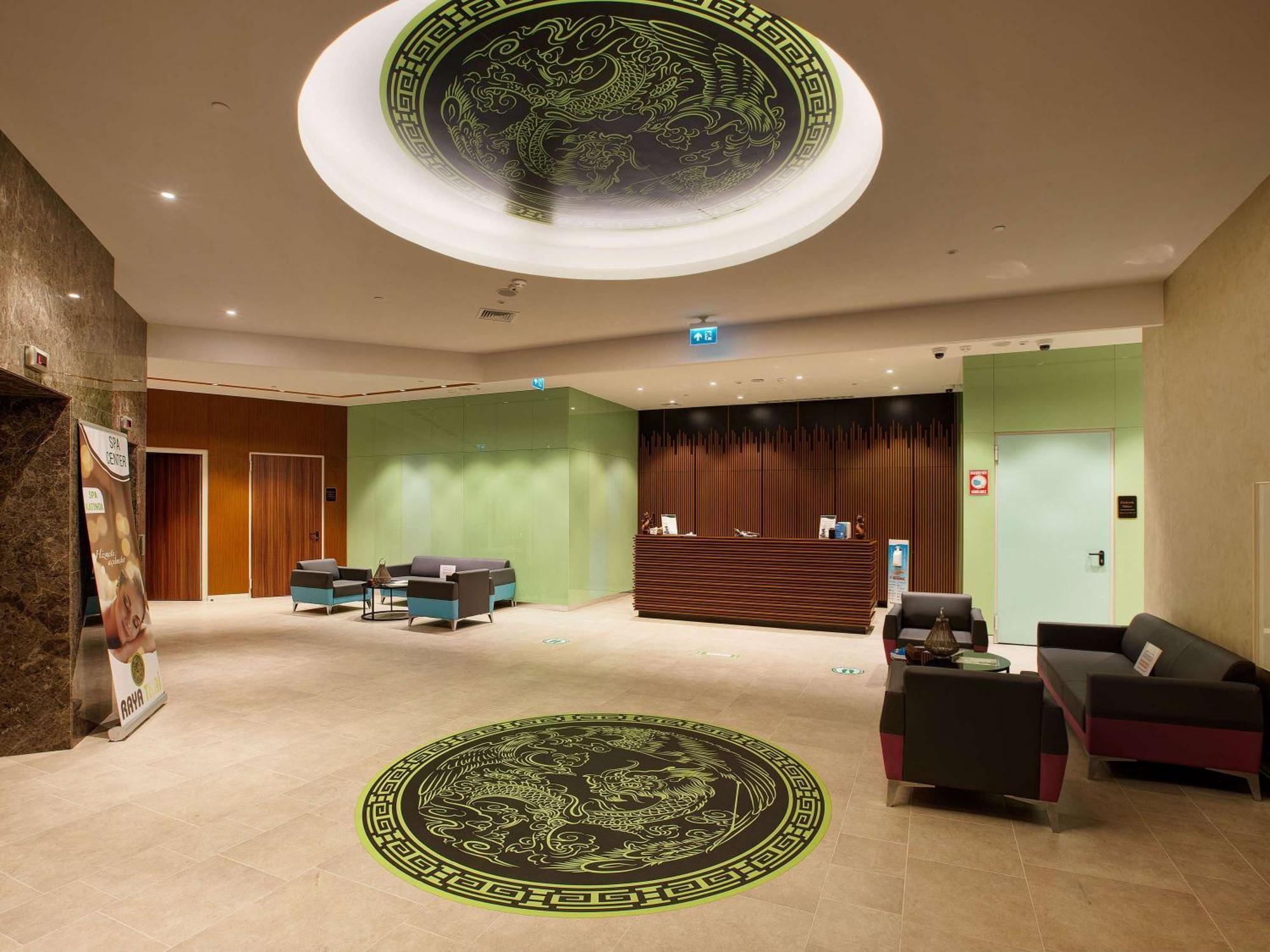 Ibis Styles Merter 5*