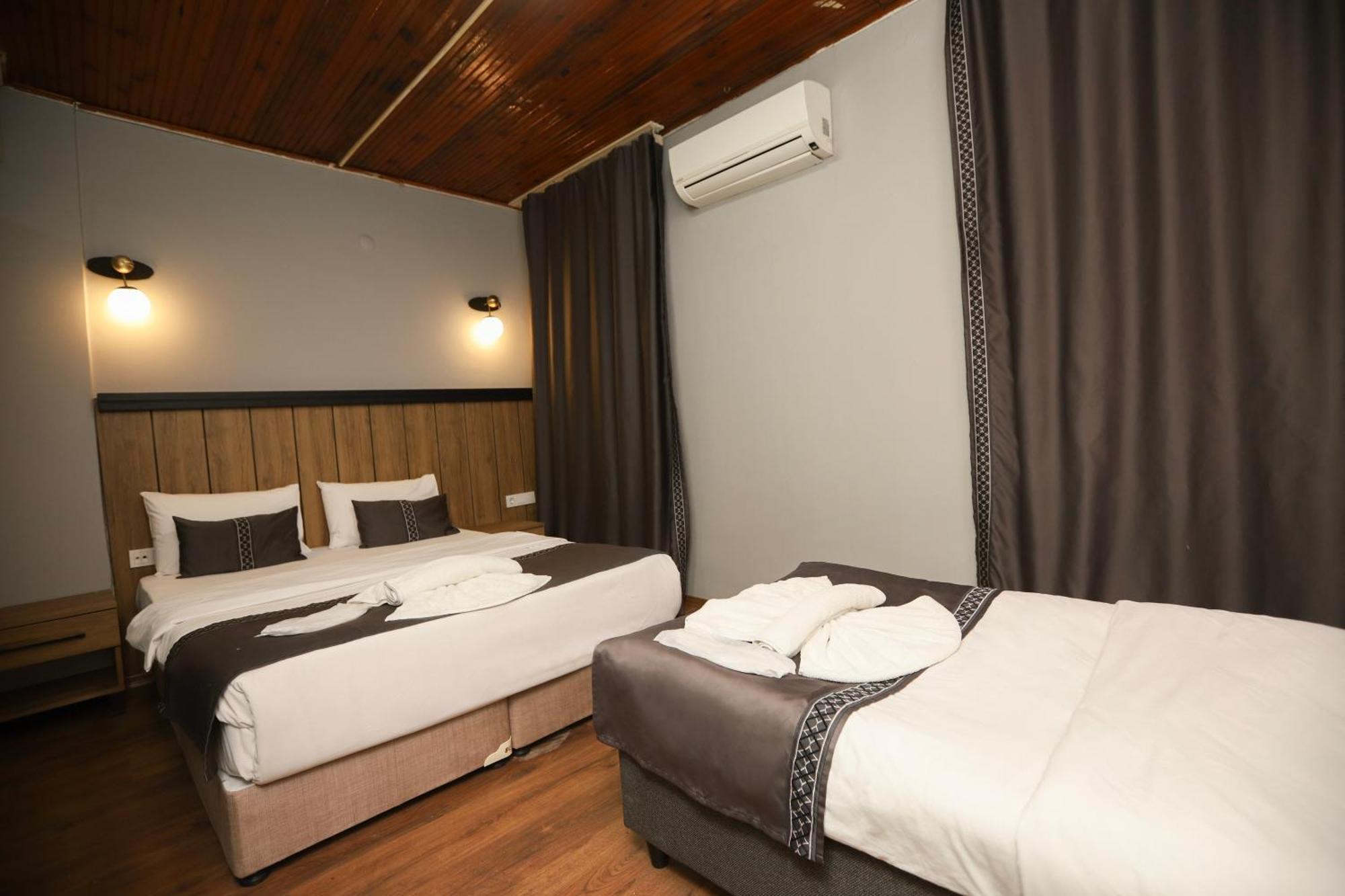 La Pera Hotel
