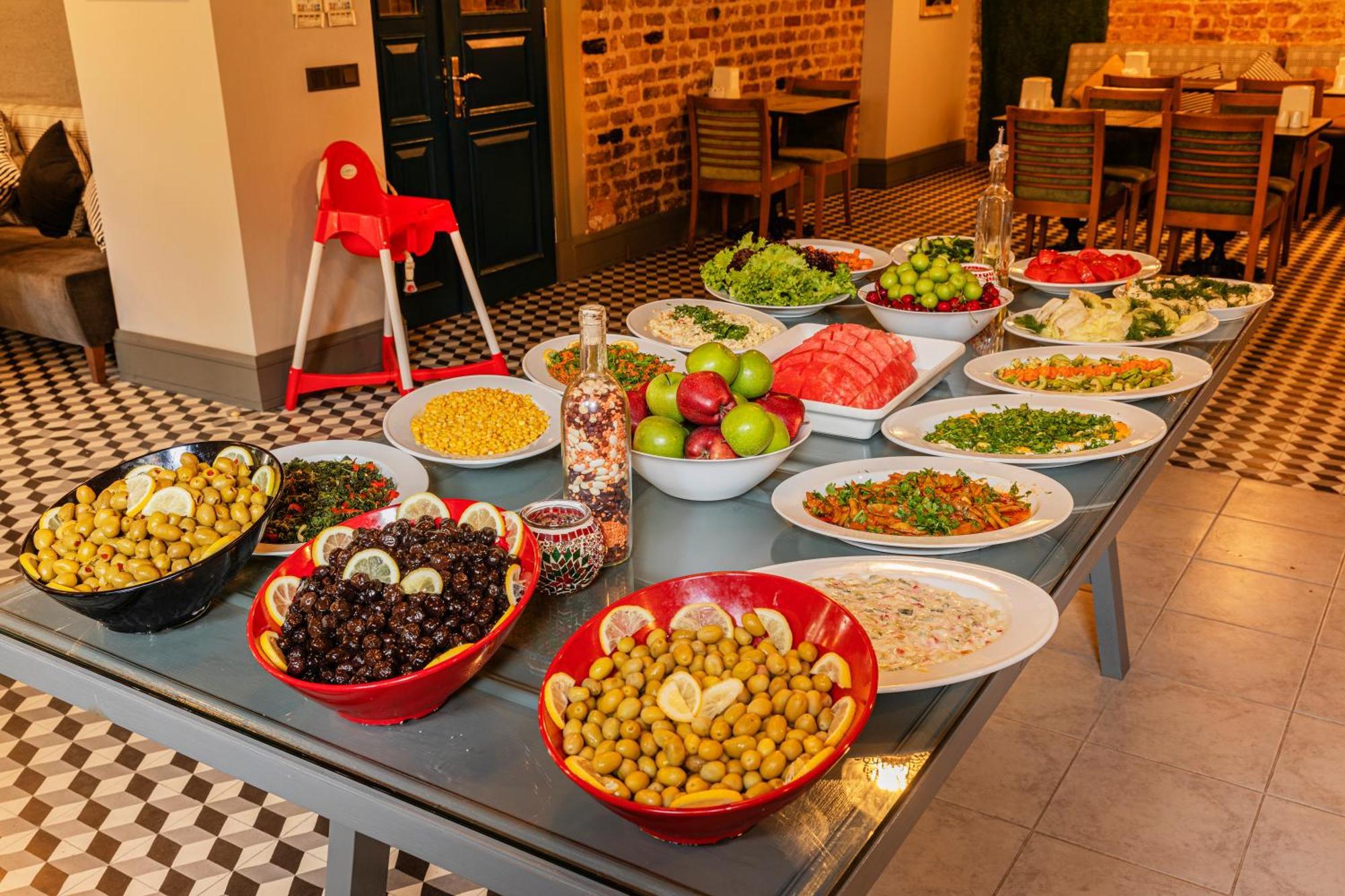 Otel Azade Premier 3*