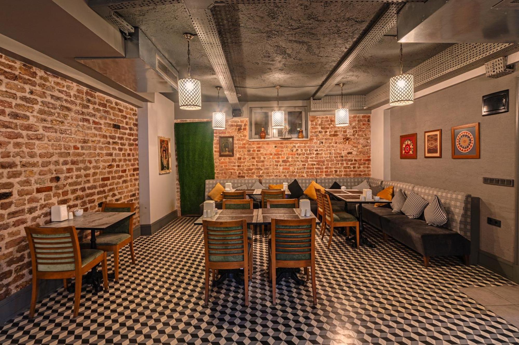 Azade Premier Otel