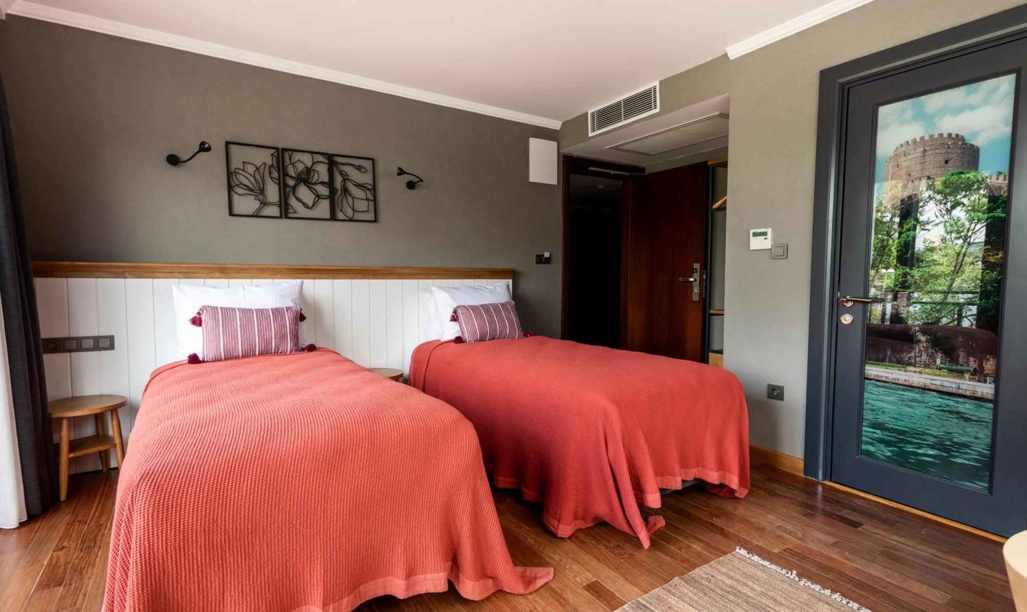 Old Colorful Balat Petrion Otel İstanbul