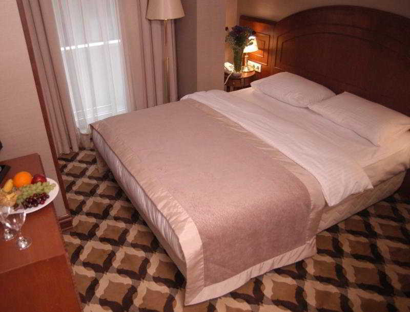 Tilia Otel 4*
