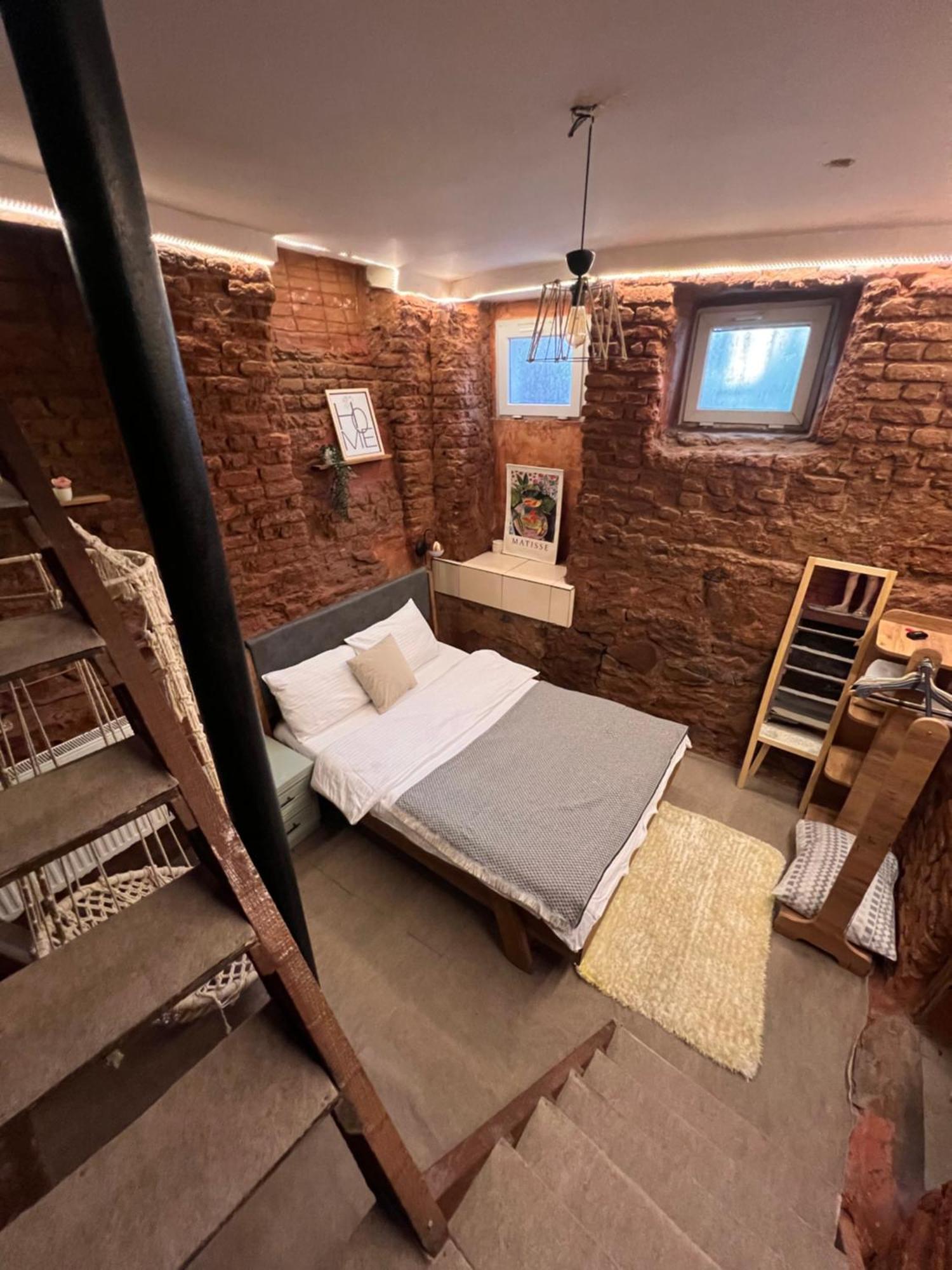 Historical Dublex In Center Of Taksim