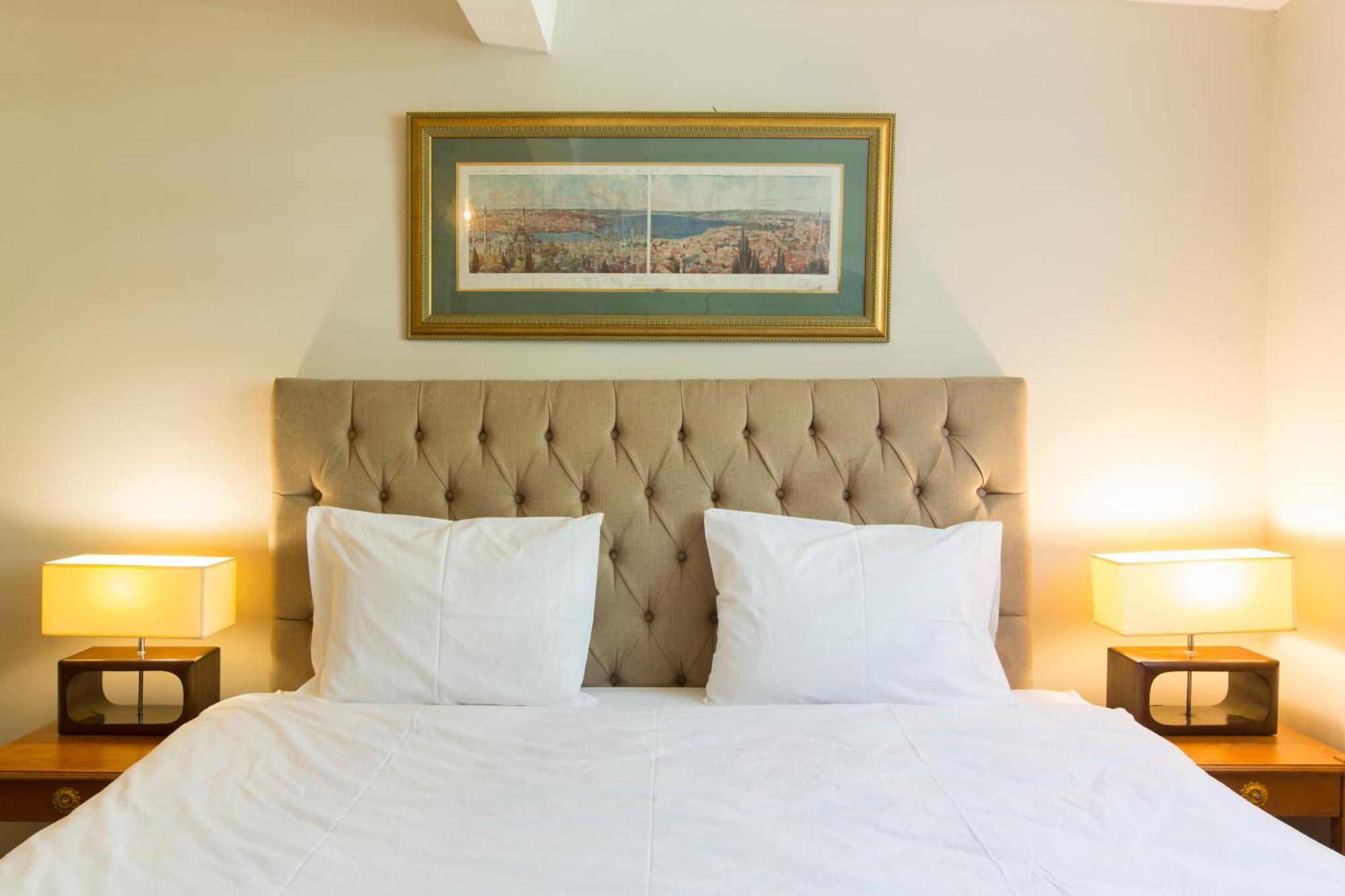 Istiklal Hotel *