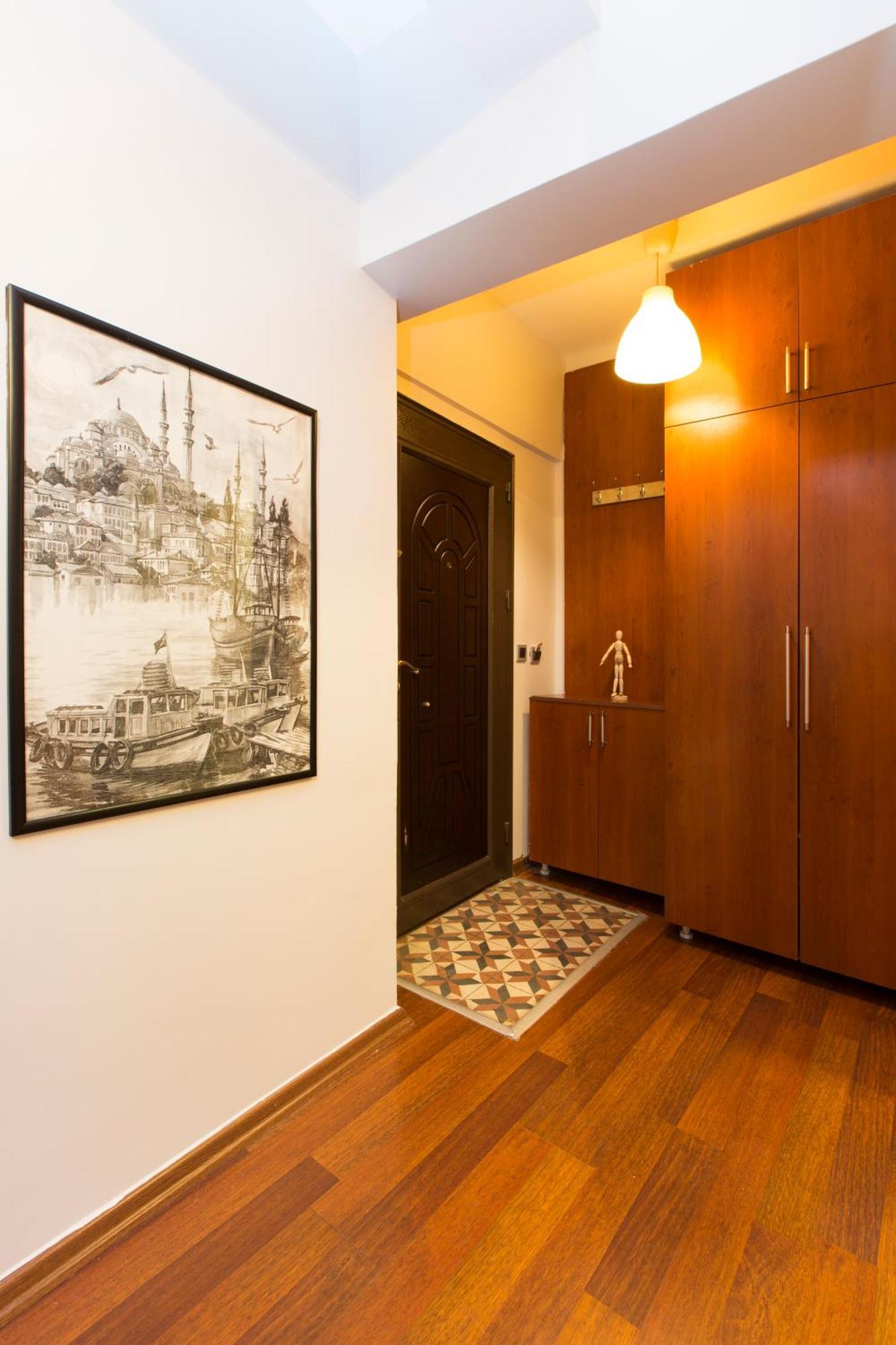 Istiklal Hotel *