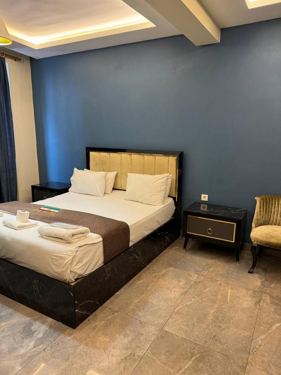 Sevil Hotel