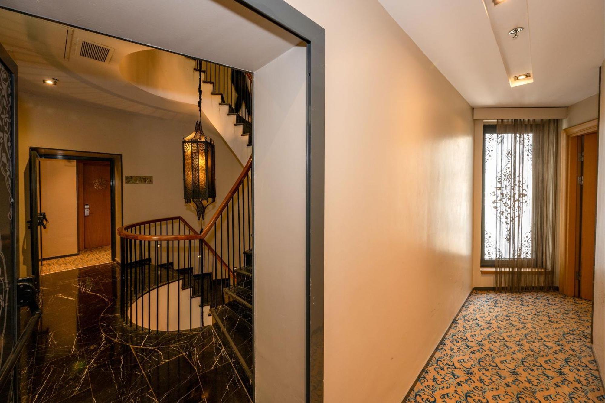 Pera Tulip Hotel & Spa - Istanbul Taksim Pera City Center 4*