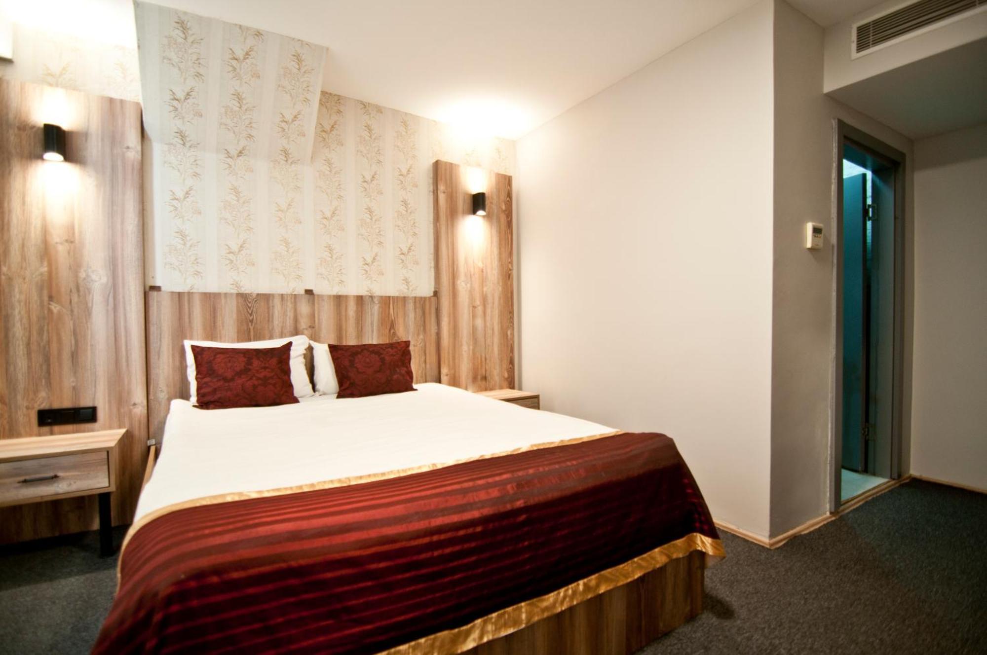 Vali Hotel