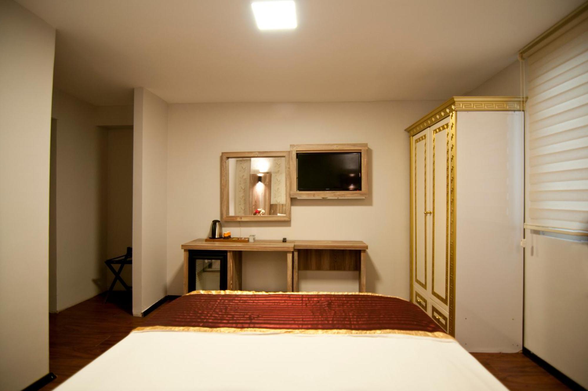 Vali Hotel