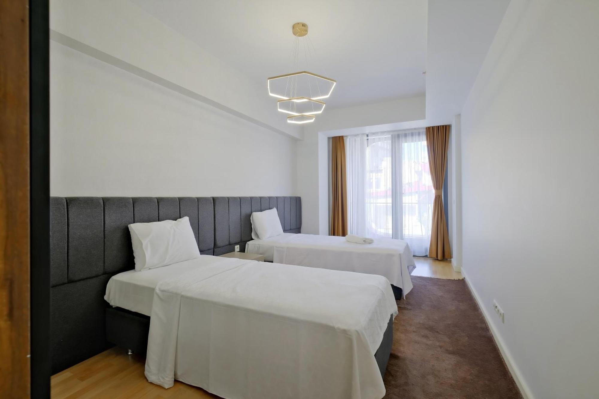 Apartment Petek By Newinn