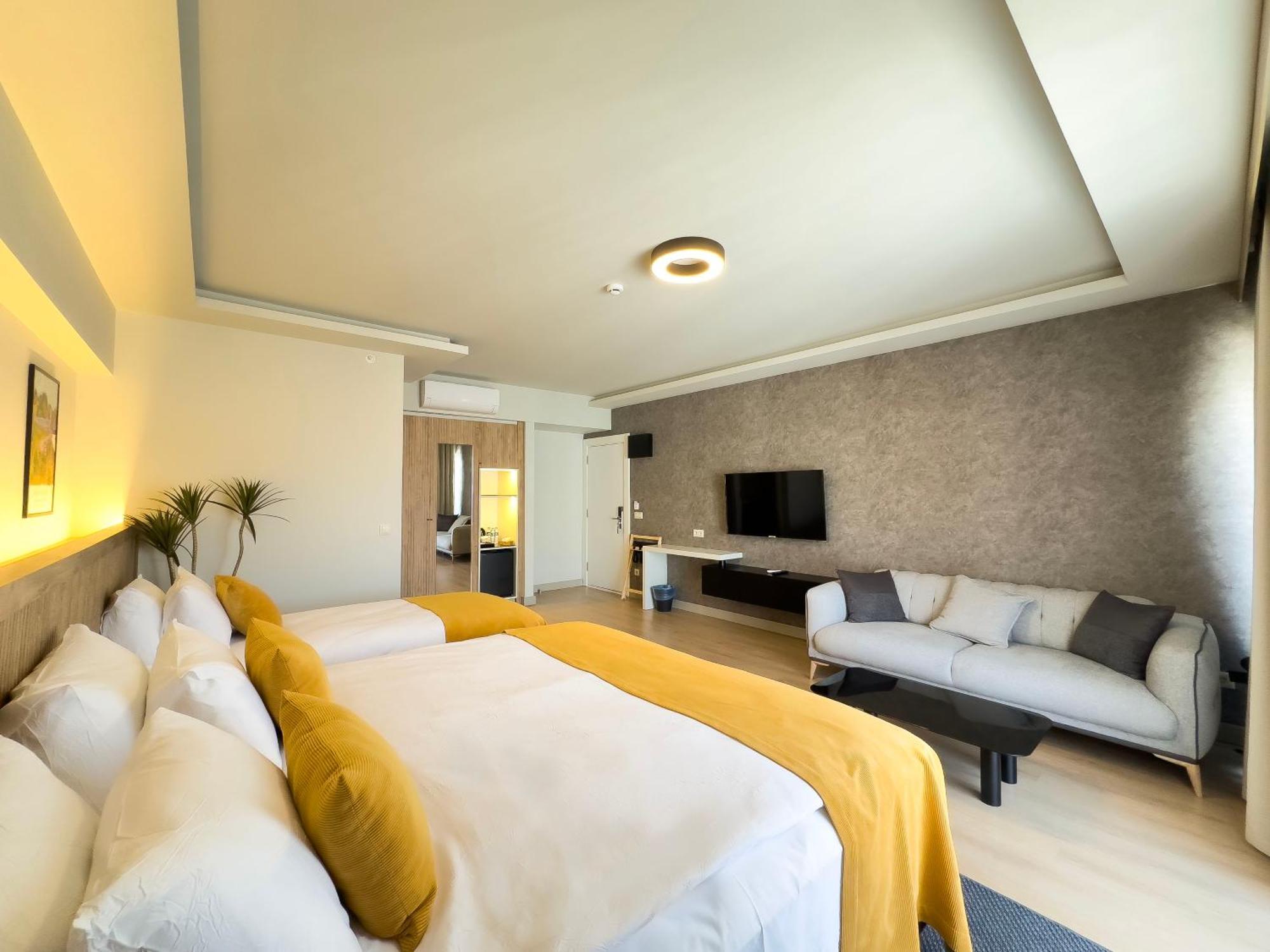 Hotel Dugi *