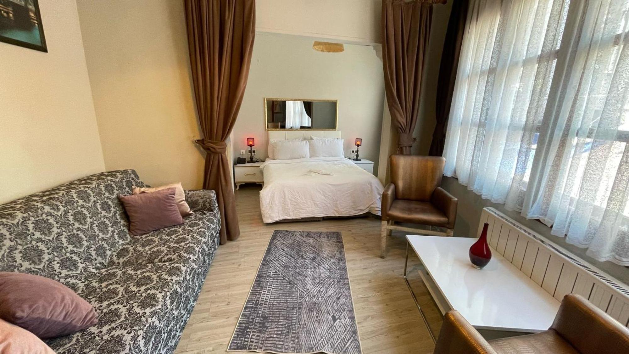 Chez Bore Hotel