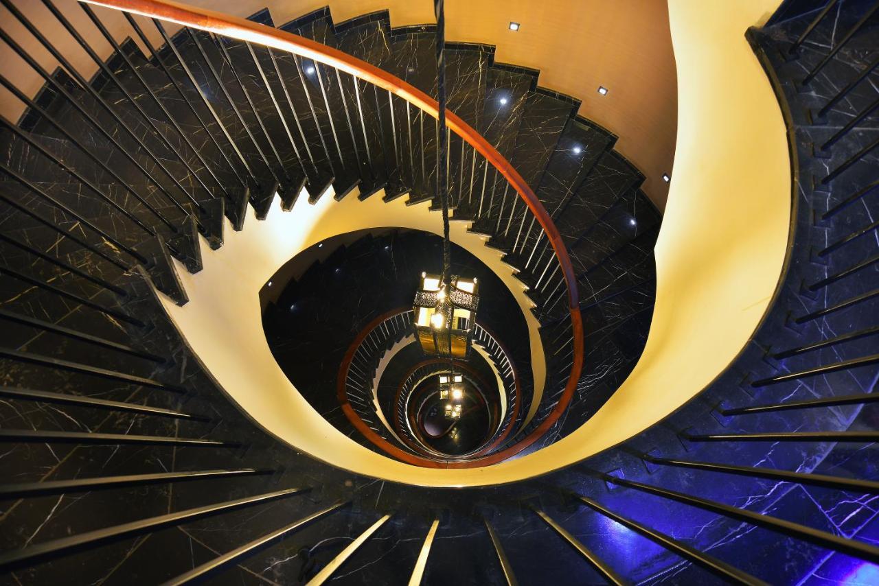 Pera Tulip Hotel & Spa - Istanbul Taksim Pera City Center 4*