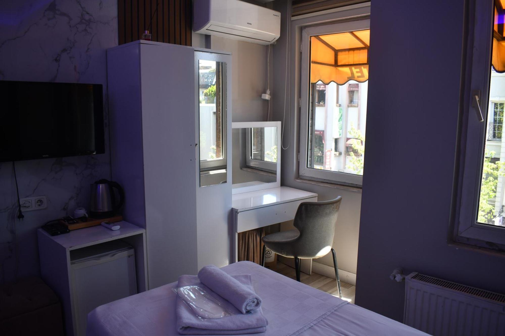Modena Homestay *
