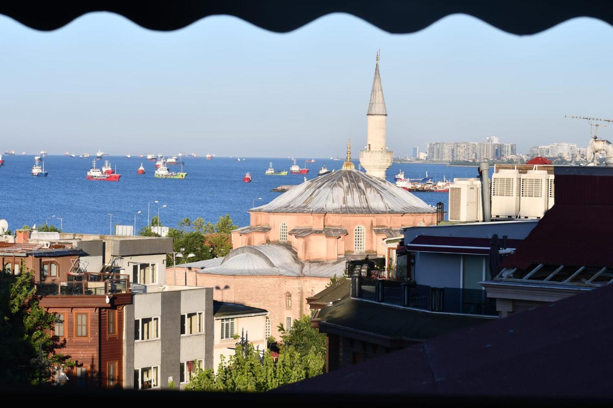 Modena * Istanbul