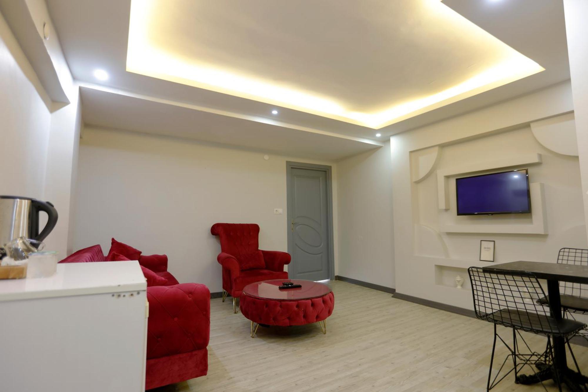 Aparthotel Sara Suit