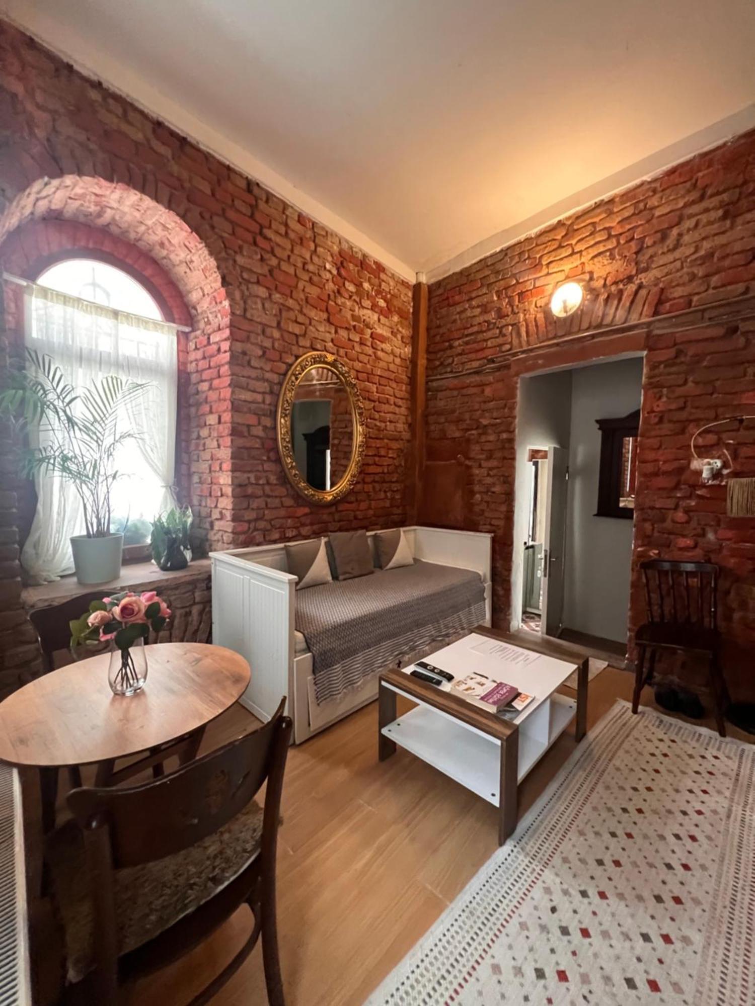 Apartment Historical Dublex In Center Of Taksim Istanbul