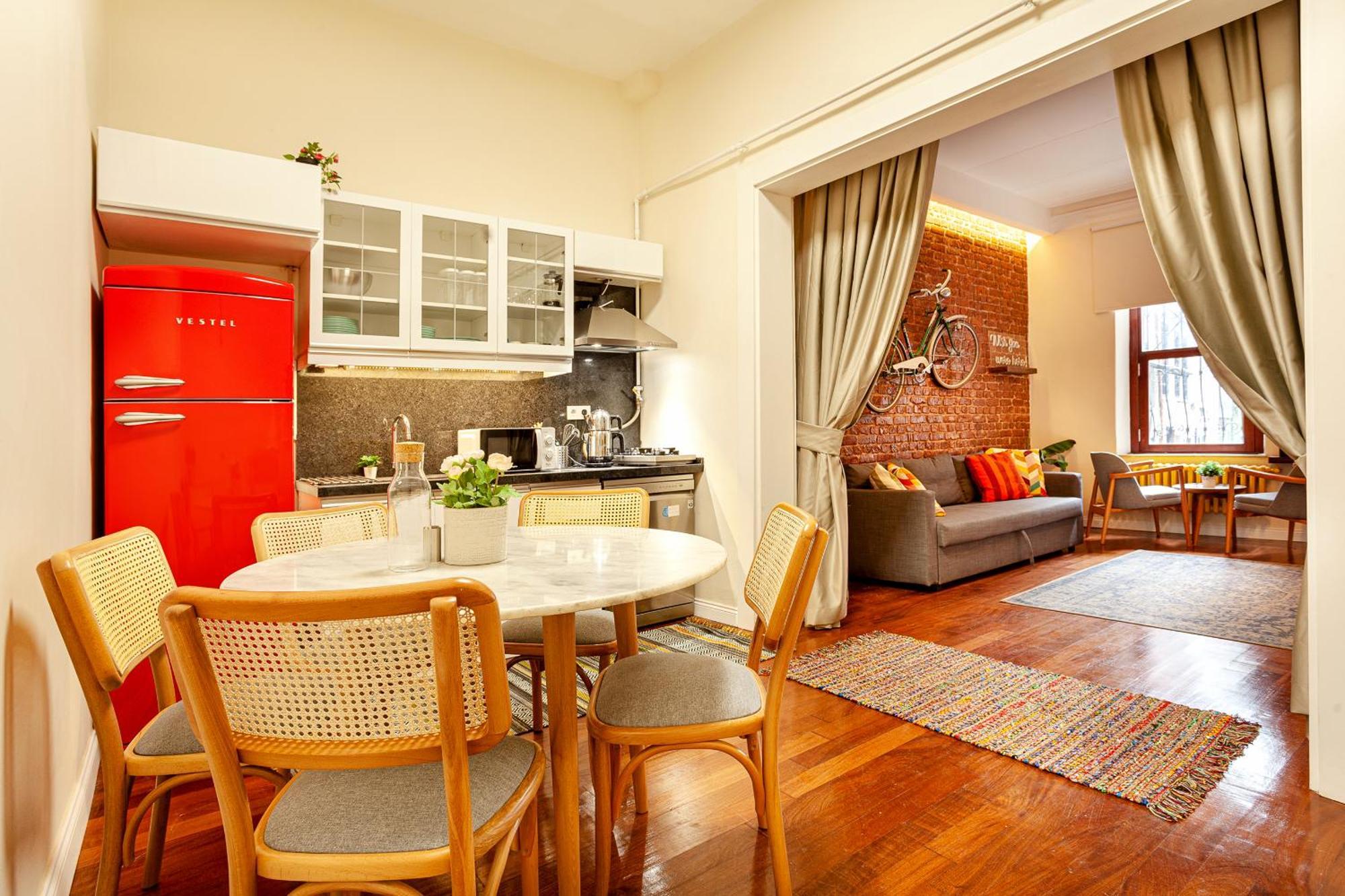 Stylish Flat Near Istiklal Street * Istanbul