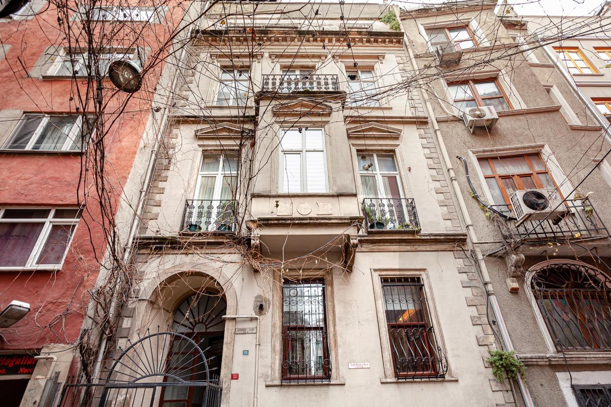 Stylish Flat Near Istiklal Street Apartment Istanbul